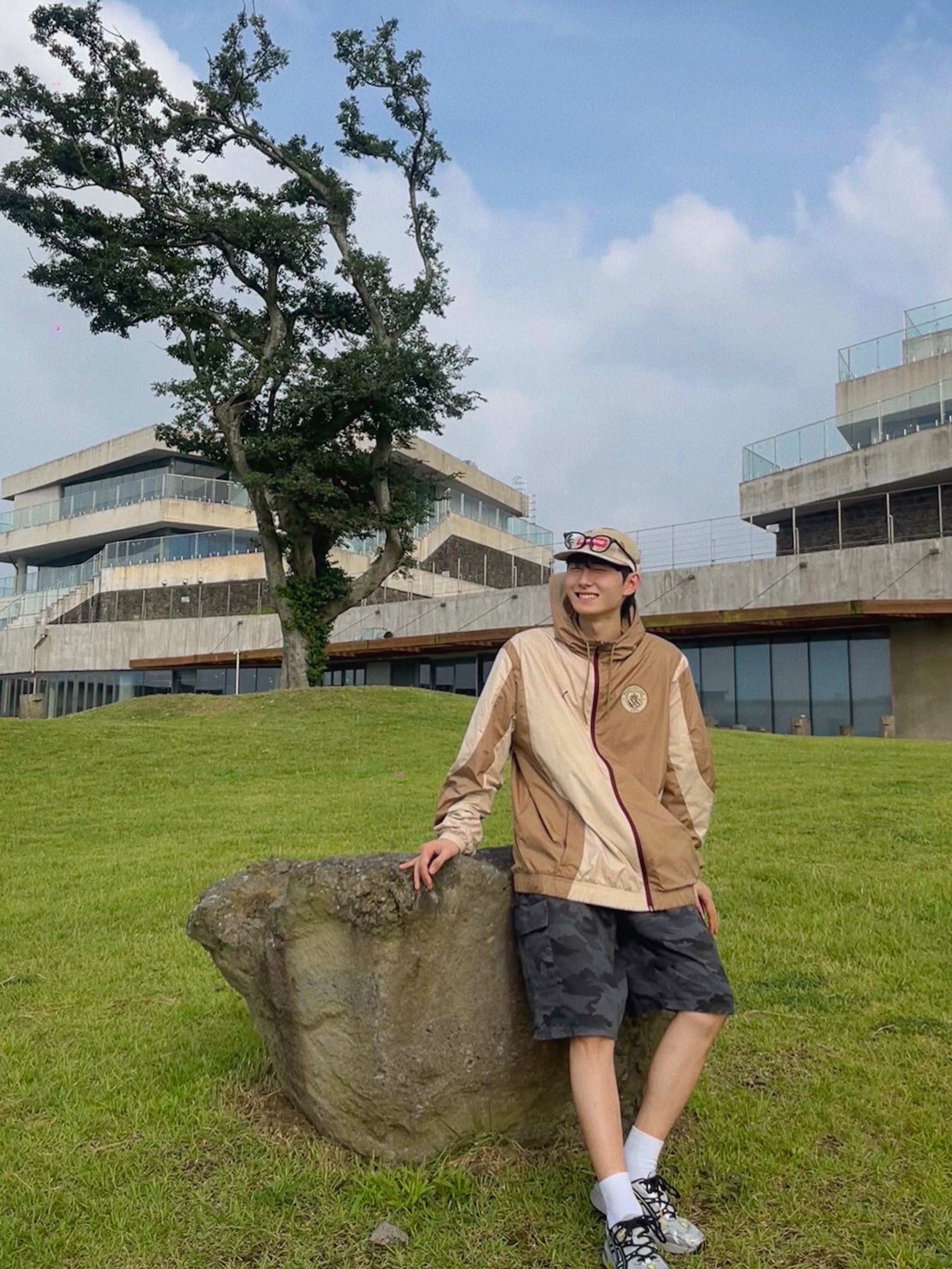 Supreme Washed Chino Twill Camp Cap Desert Camo - 24SS 착용 스타일 - 1