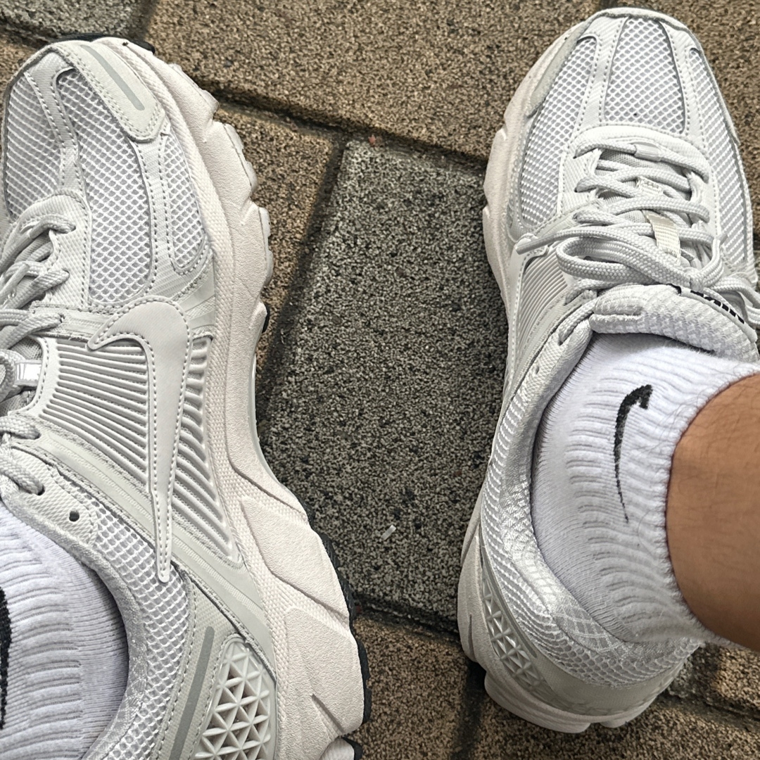 Nike Zoom Vomero 5 SP Vast Grey 2023 착용 스타일