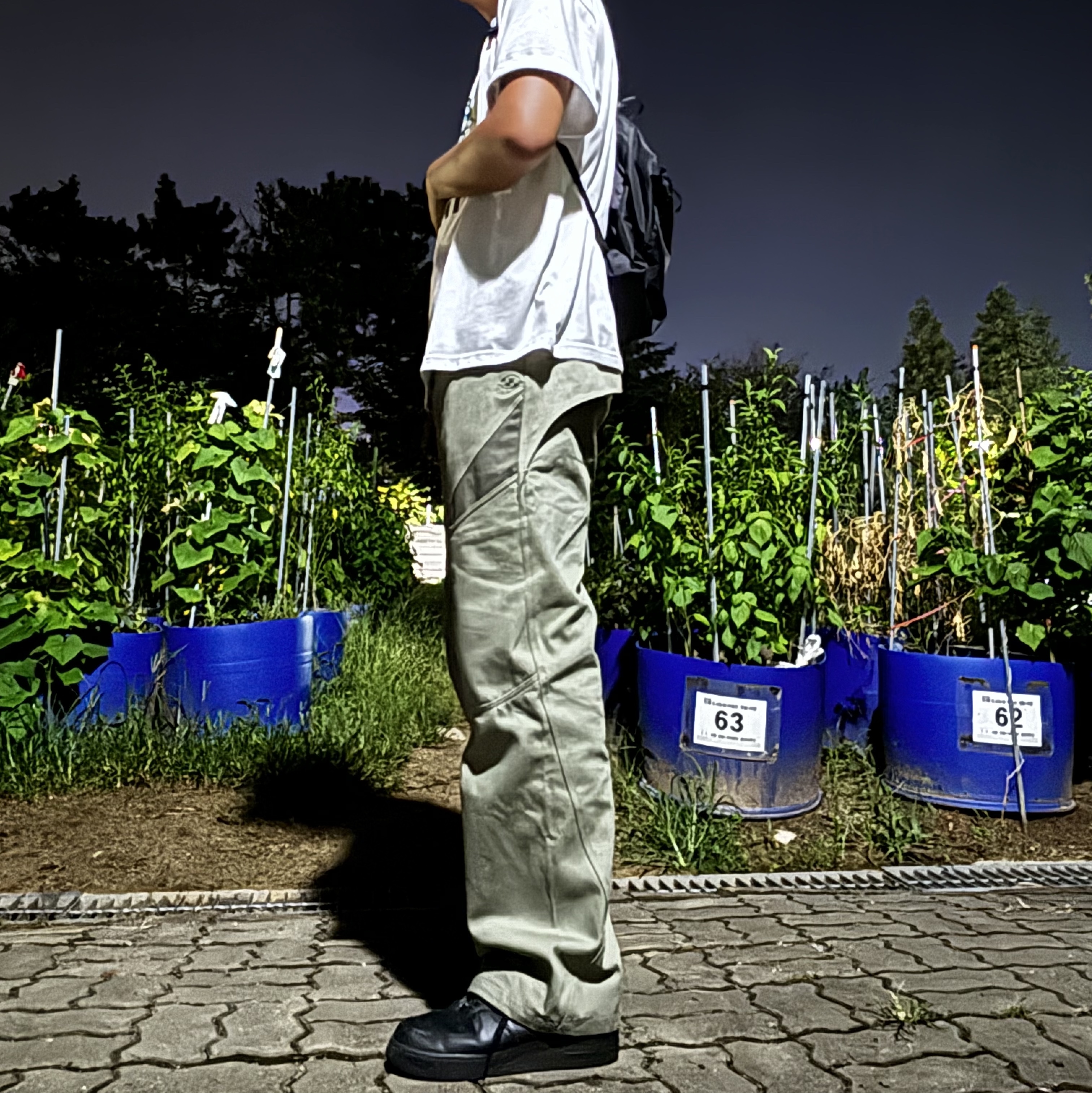 Sansan Gear Covering Pants Light Khaki - 24SS, Arc'teryx Heliad 10 Backpack Black 착용 스타일 - 1