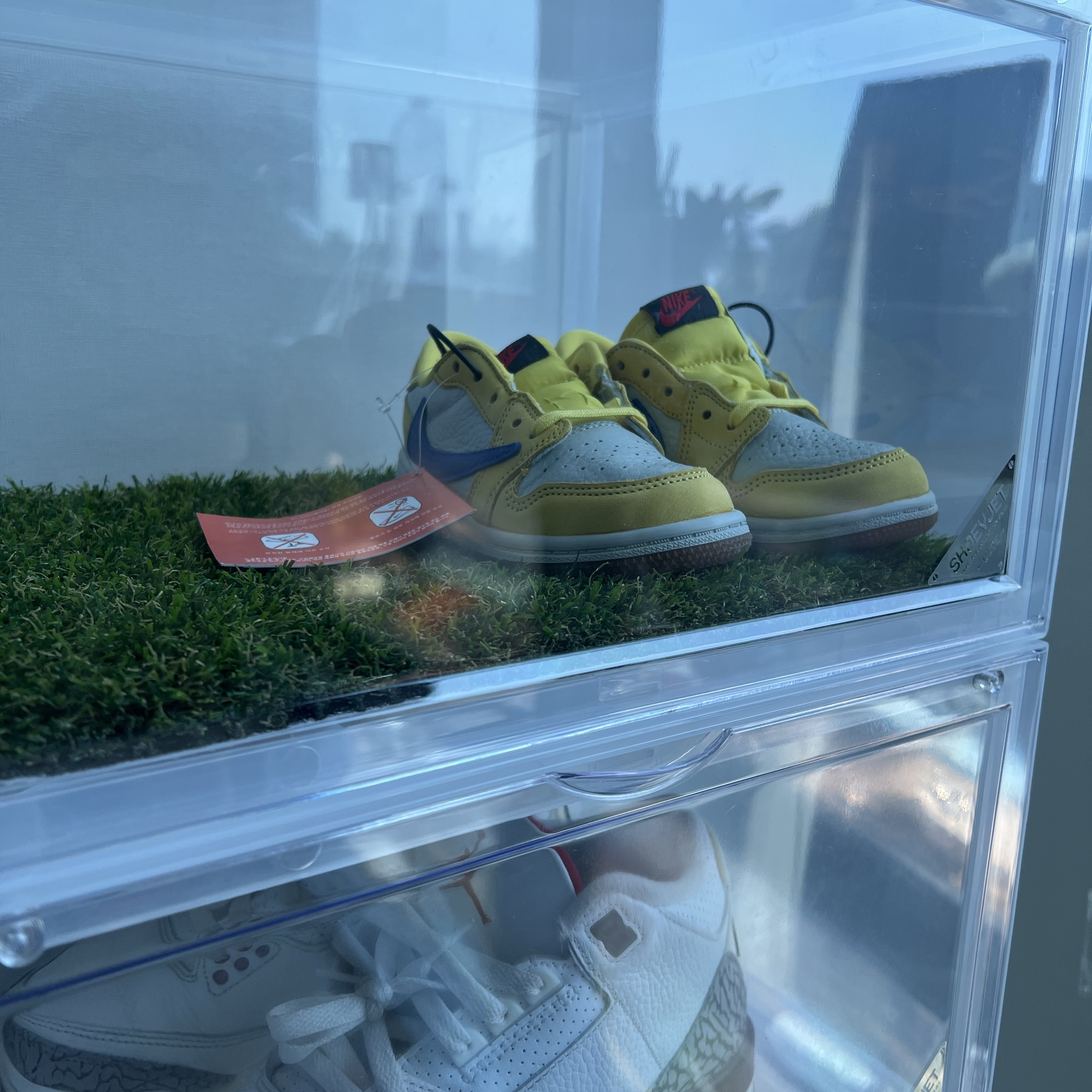 (TD) Jordan 1 x Travis Scott Retro Low OG SP Canary 착용 스타일