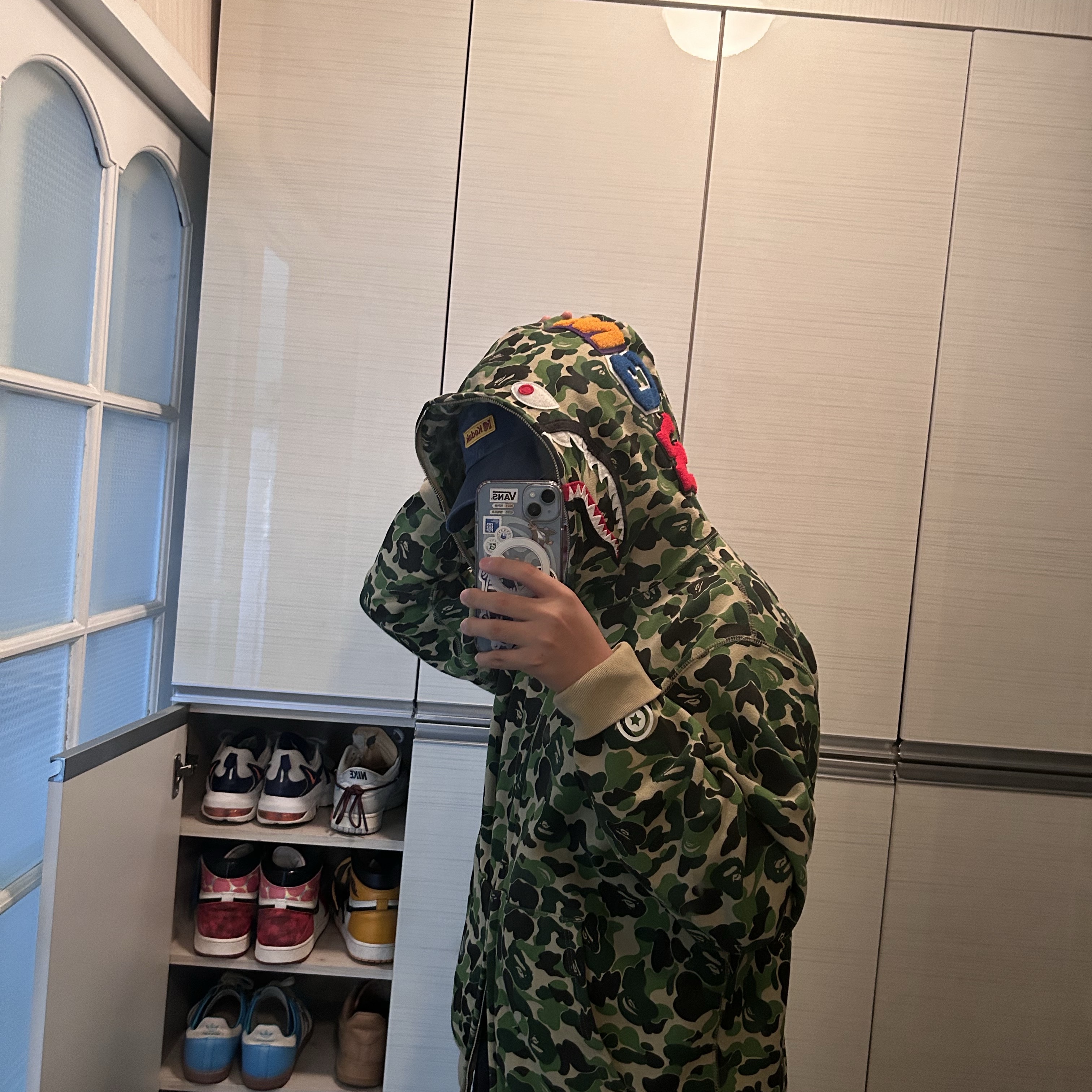 BAPE ABC Camo Shark Full Zip Hoodie Green 착용 스타일