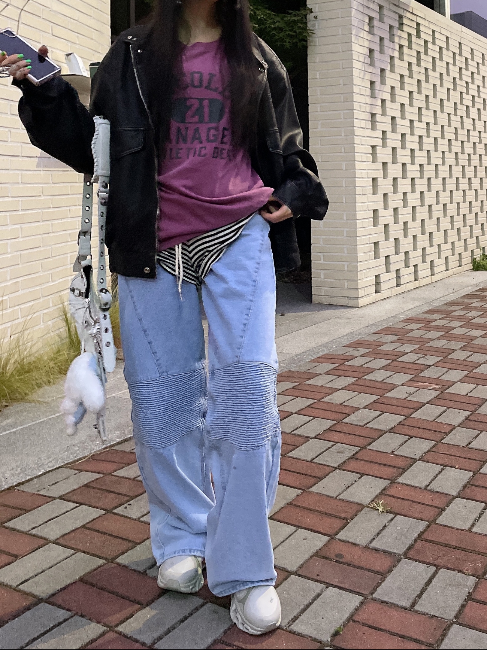 (W) On Running x Post Archive Faction (Paf) Cloudmonster 2 Moondust Chalk, Balenciaga Arena Lambskin Le Cagole XS Shoulder Bag White 착용 스타일 - 7