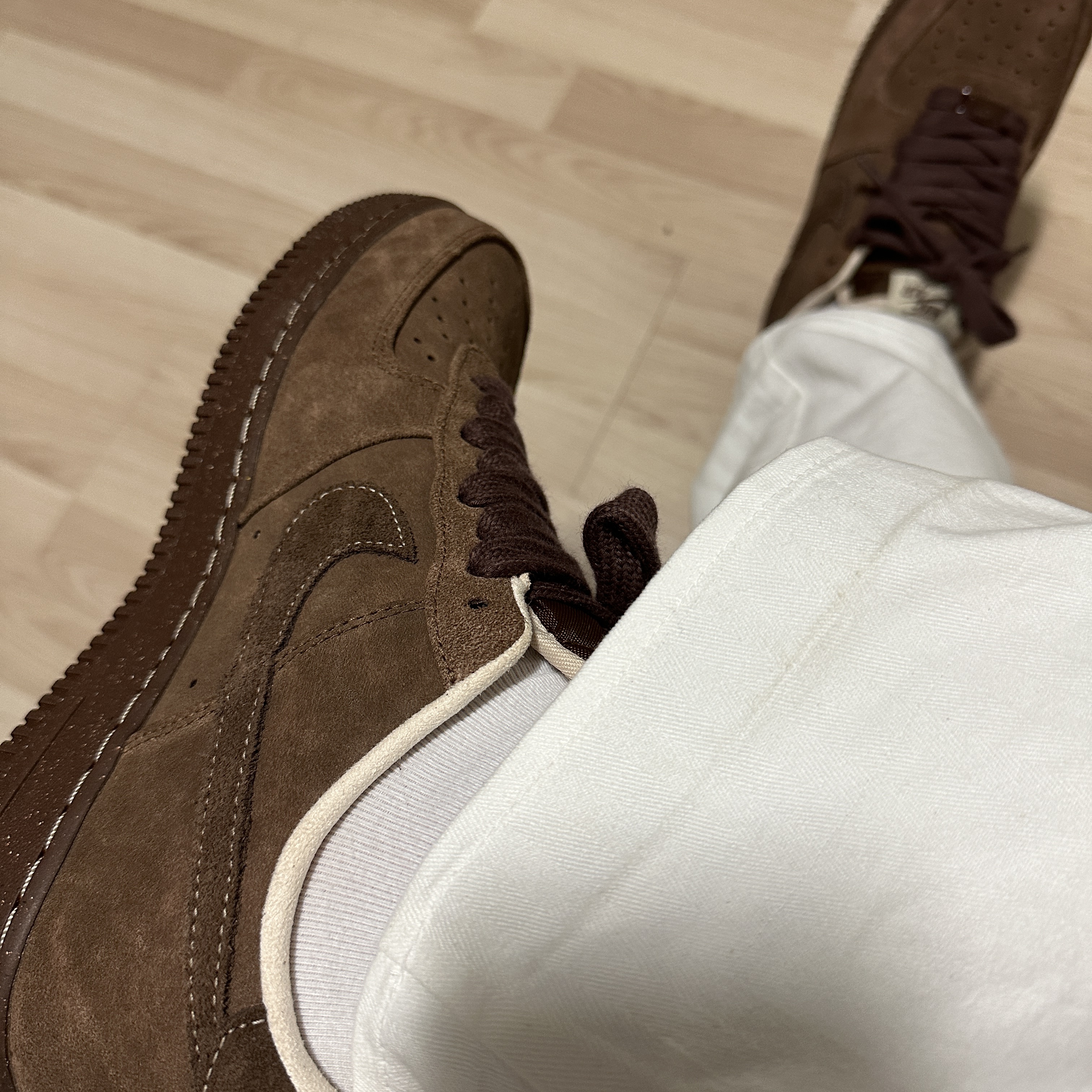 (W) Nike Air Force 1 '07 Cacao Wow 착용 스타일 - 2