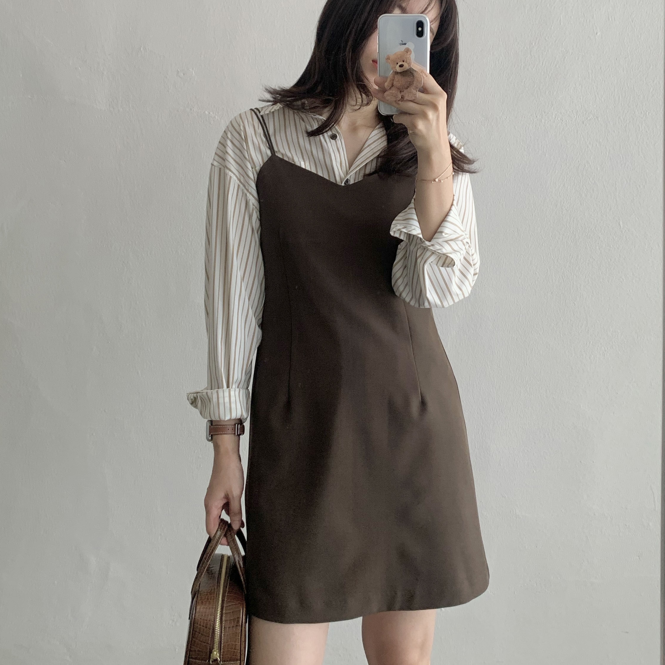 Tout Y Est Sac Loquet Small Bag Caramel 착용 스타일