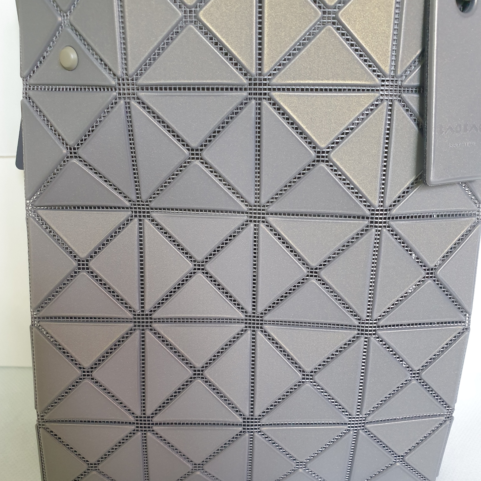 Bao Bao Issey Miyake Prism Plus Tote Bag Gray 착용 스타일 - 1