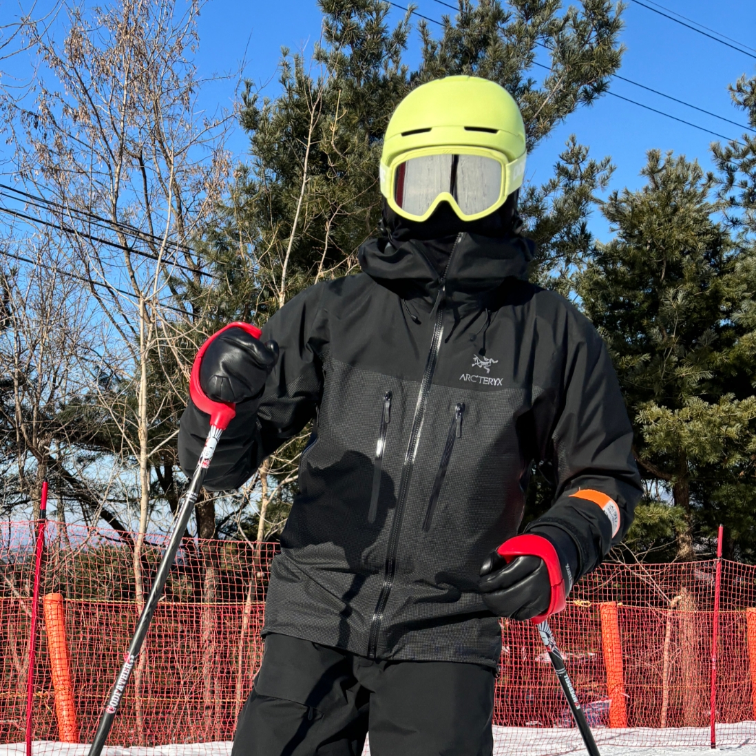 Arc'teryx Alpha Jacket Black 착용 스타일