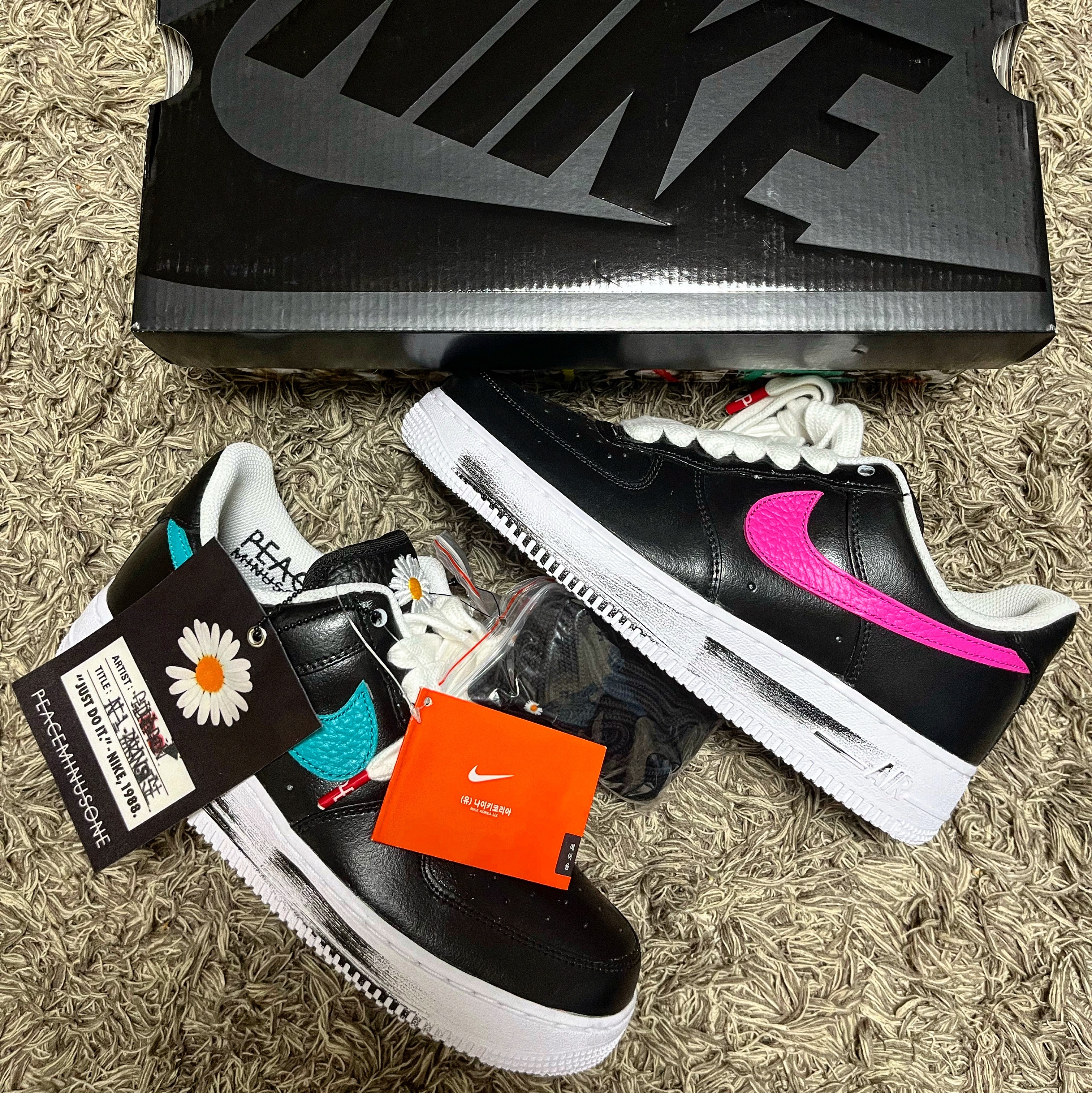 Nike x Peaceminusone Air Force 1 Low Para-Noise 3.0 Black and Multicolor 착용 스타일