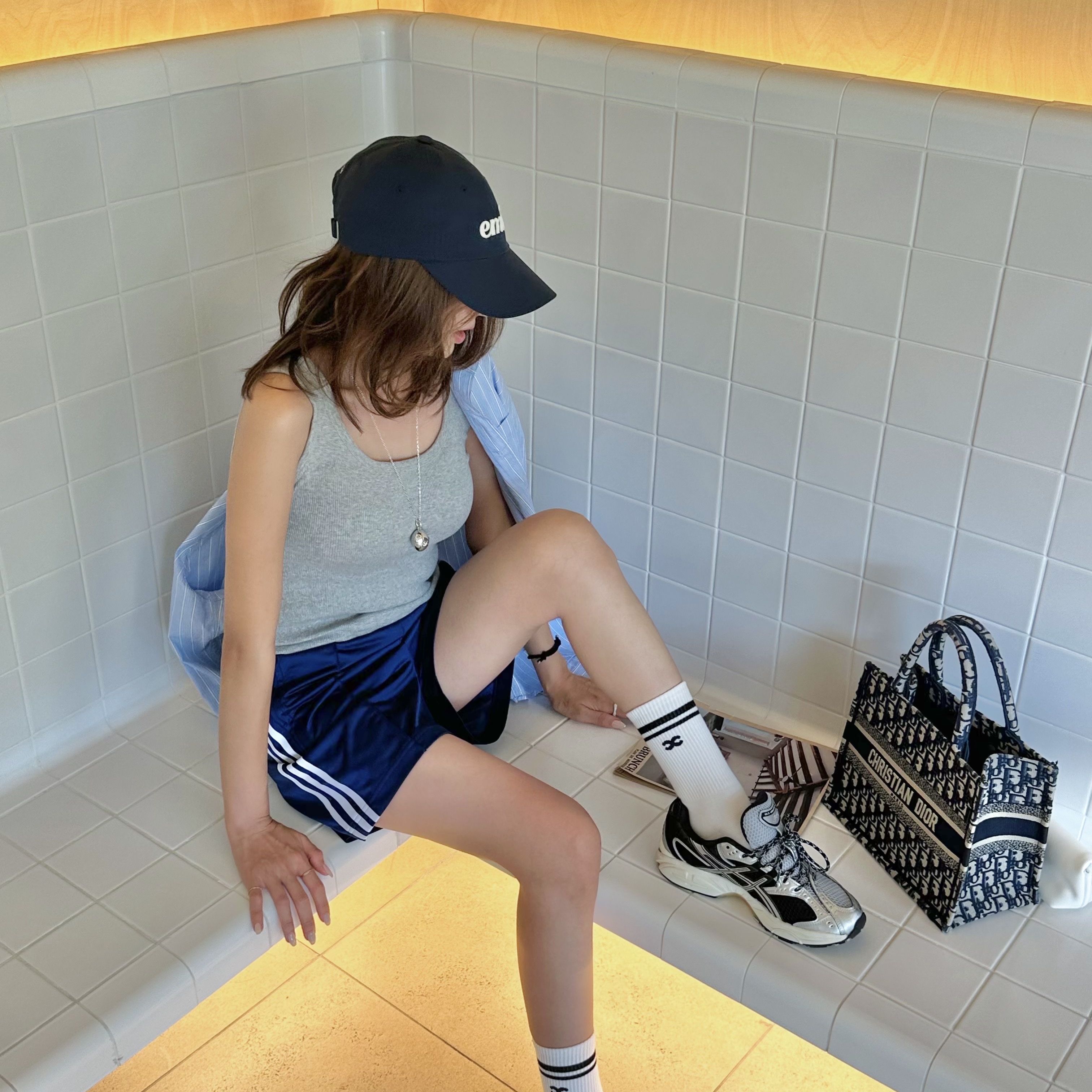 (W) Adidas Firebird Shorts Dark Blue - KR Sizing, Asics Gel-Nimbus 10.1 Piedmont Grey Pure Silver 착용 스타일 - 2