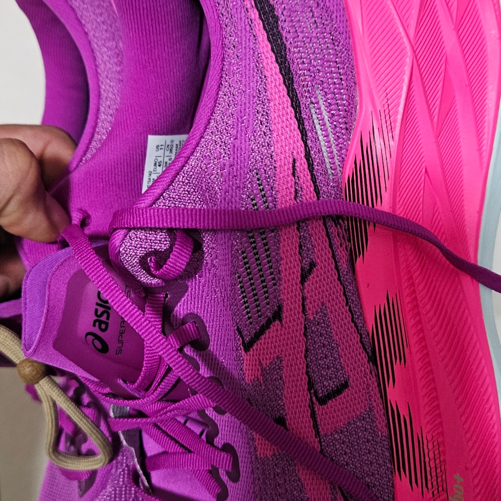 Asics Superblast 2 Bold Magenta Pink Glo, Nike ZoomX Vaporfly Next% 3 Sail Cobalt Bliss Total Orange 착용 스타일 - 1