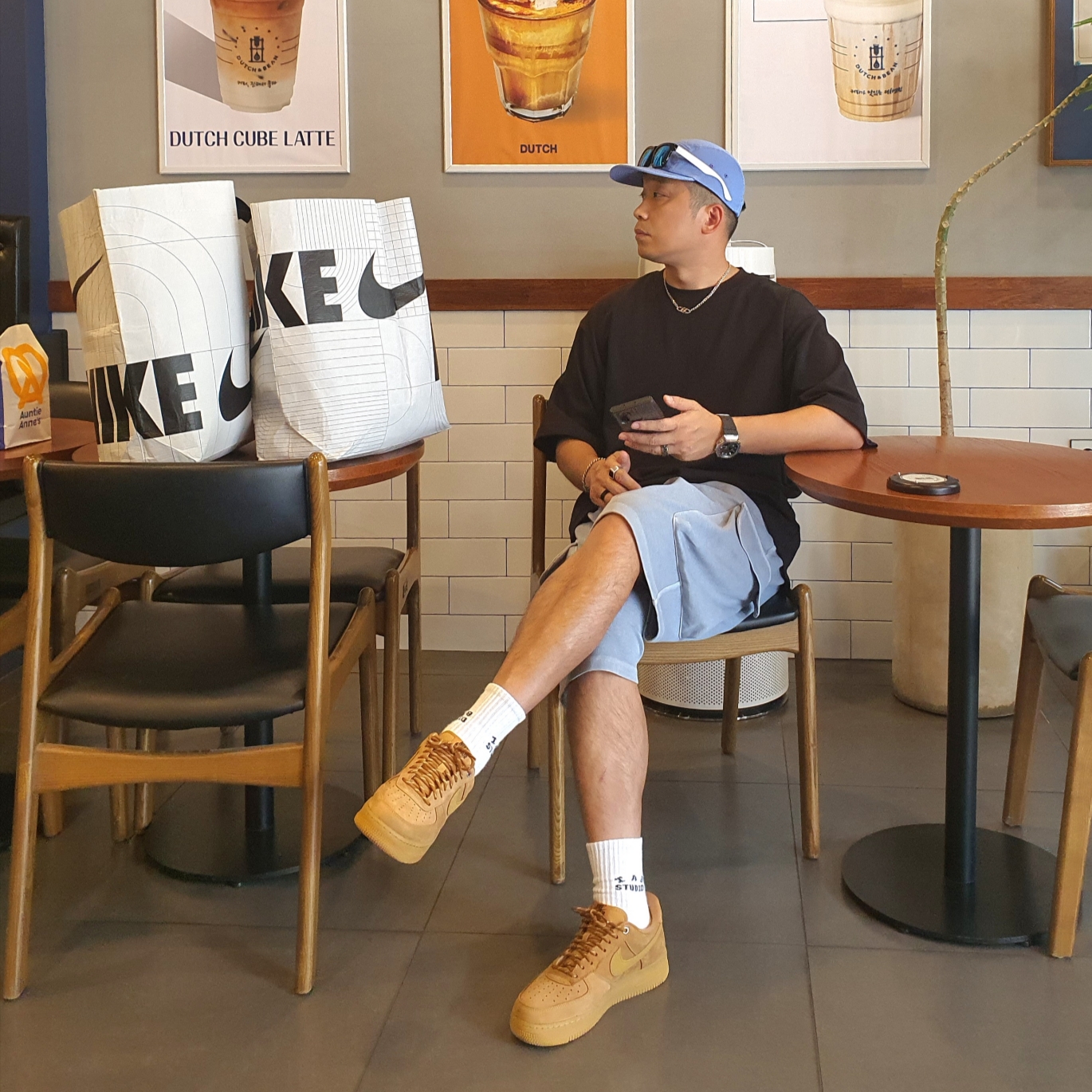 Nike Air Force 1 '07 WB Flax, IAB Studio Socks White (5 Pack) 착용 스타일