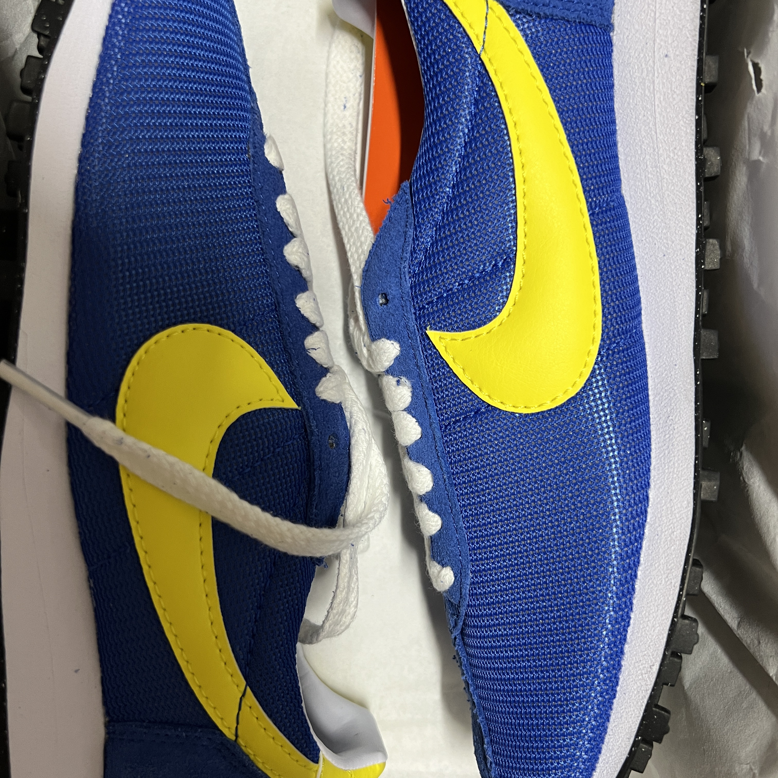 Nike LD-1000 SP Game Royal and Opti Yellow 착용 스타일