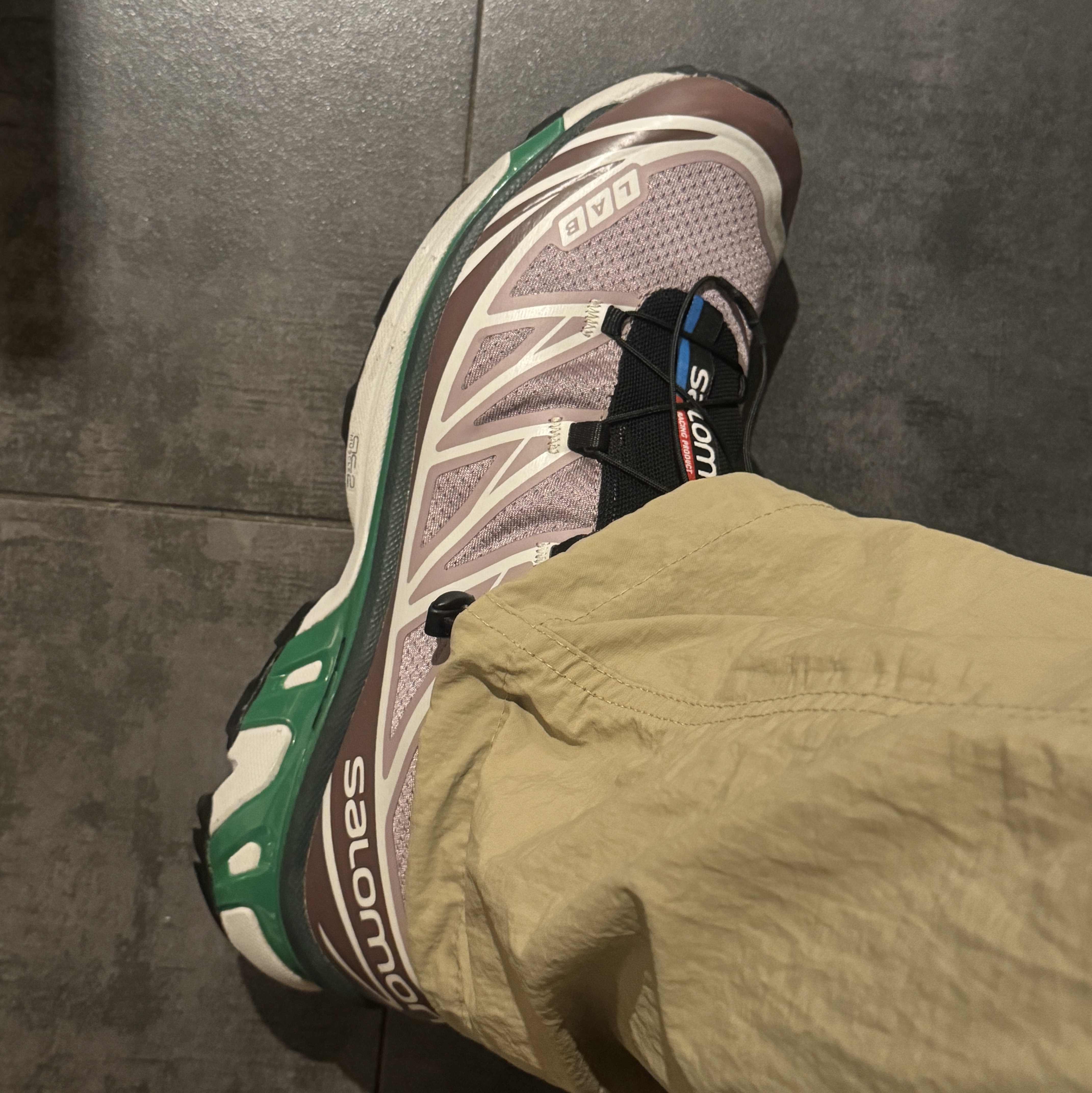 Salomon XT-6 ADV Pink 착용 스타일