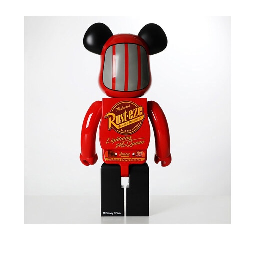 Bearbrick x Disney Pixar Lightning McQueen 1000% Red 착용 스타일 - 3