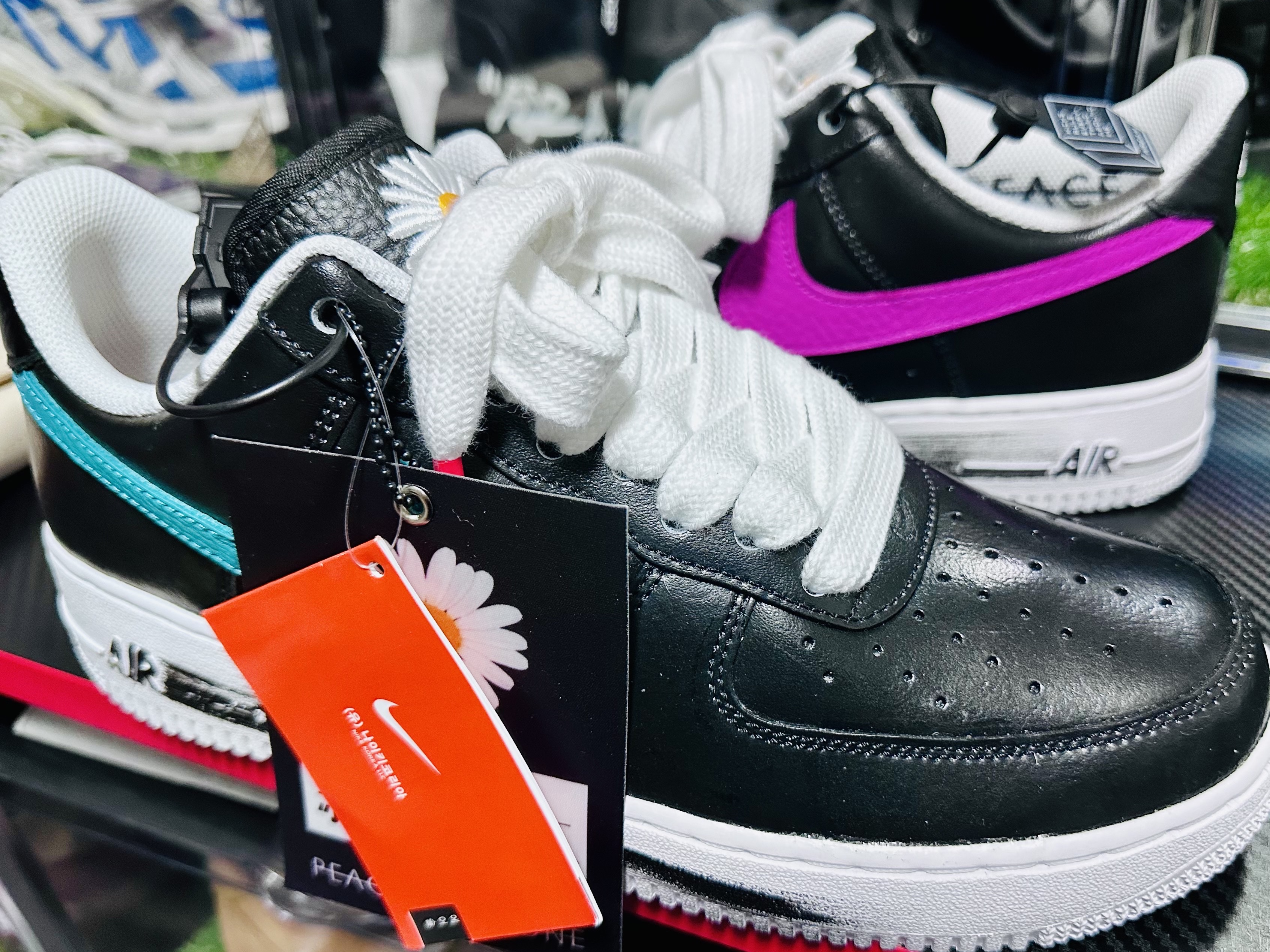 Nike x Peaceminusone Air Force 1 Low Para-Noise 3.0 Black and Multicolor 착용 스타일