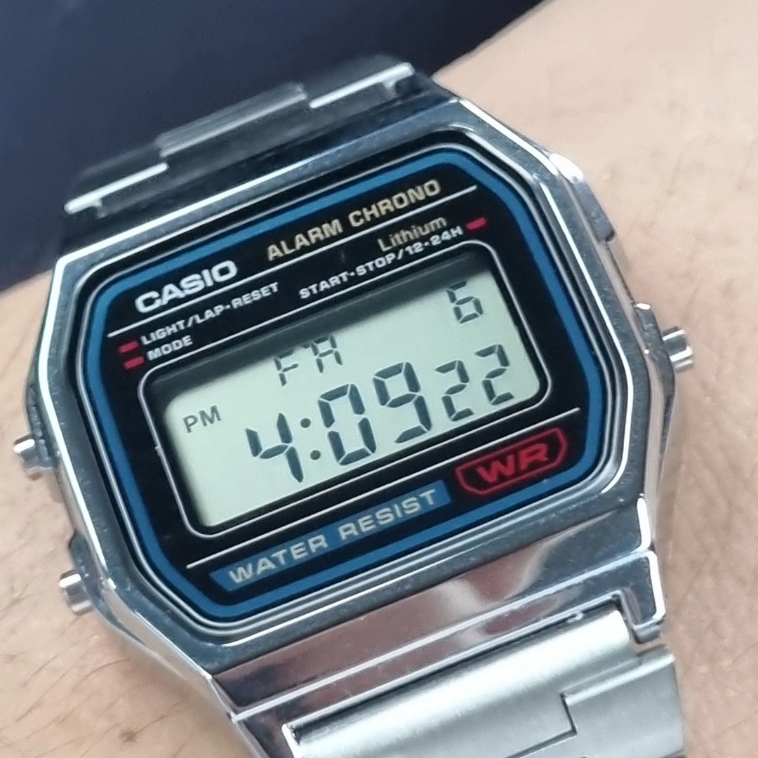 Casio A-158WA-1 착용 스타일