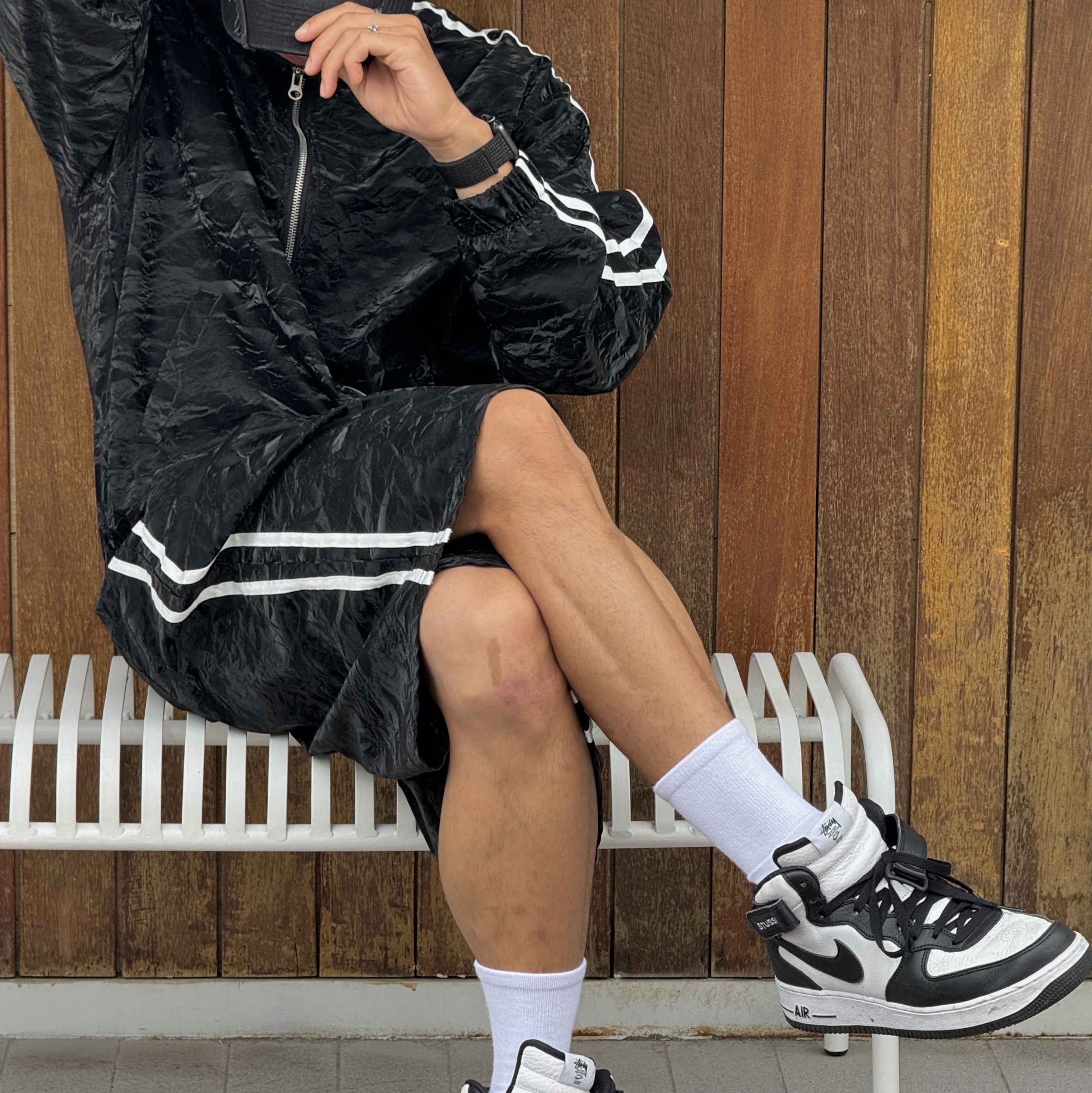 Nike x Stussy Air Force 1 '07 Mid SP Black and Light Bone 착용 스타일 - 1