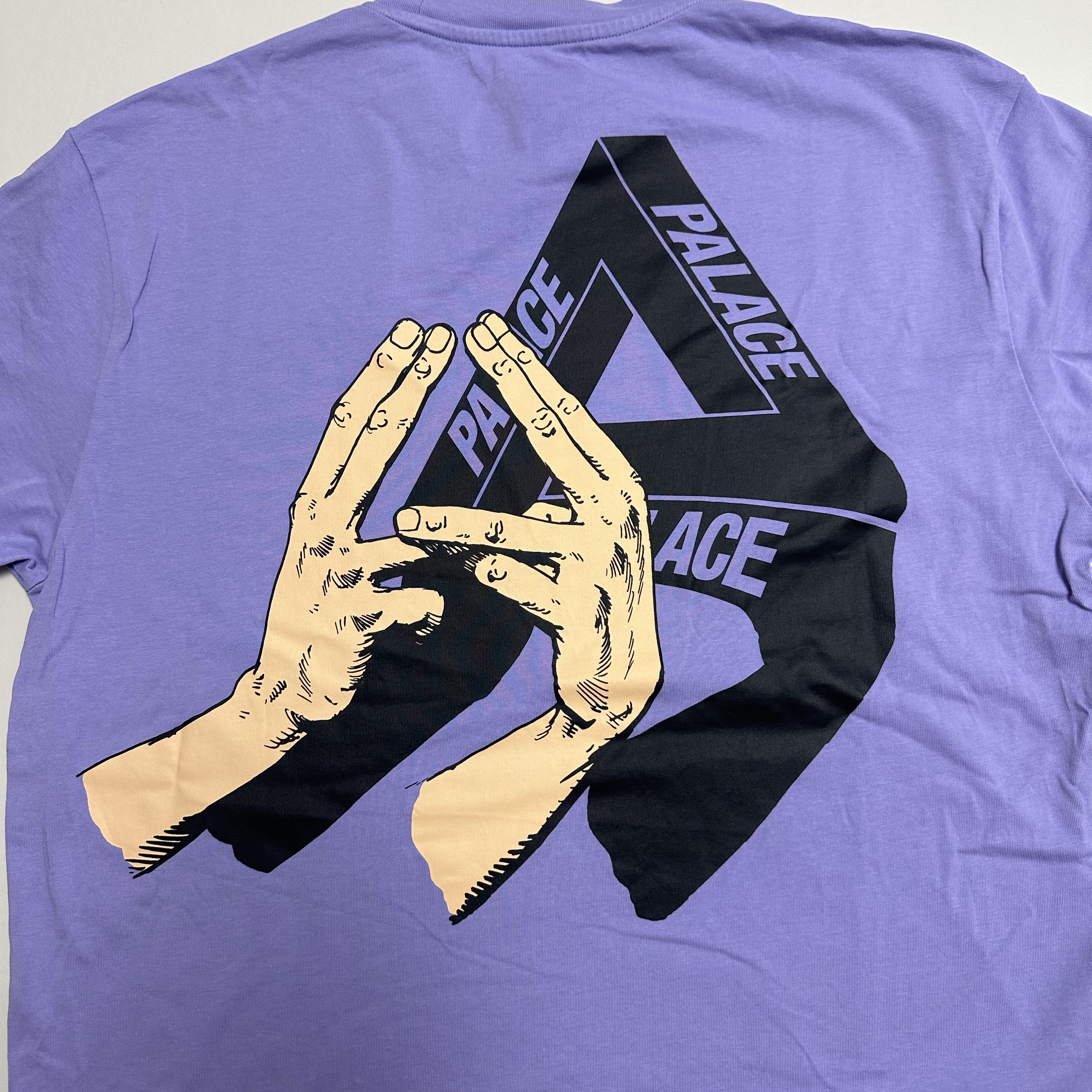 Palace Valley of the Shadows T-Shirt Violet - 22SS 착용 스타일