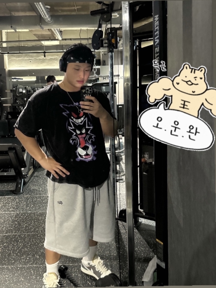 Jordan 1 Low Kkachi, BOSE QC45 Triple Black (Korean Ver.) 착용 스타일