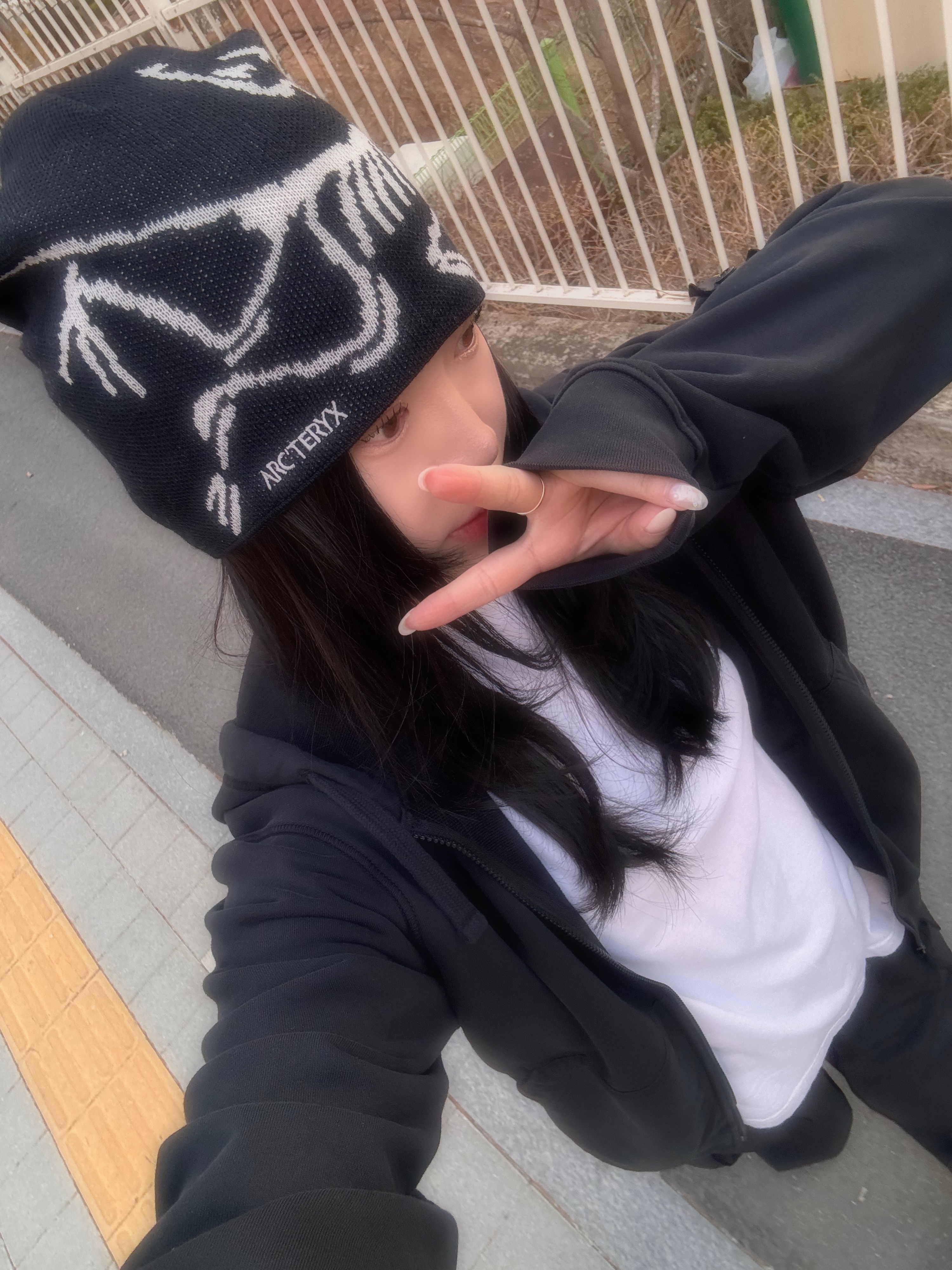 Arc'teryx Bird Head Toque Orca 착용 스타일