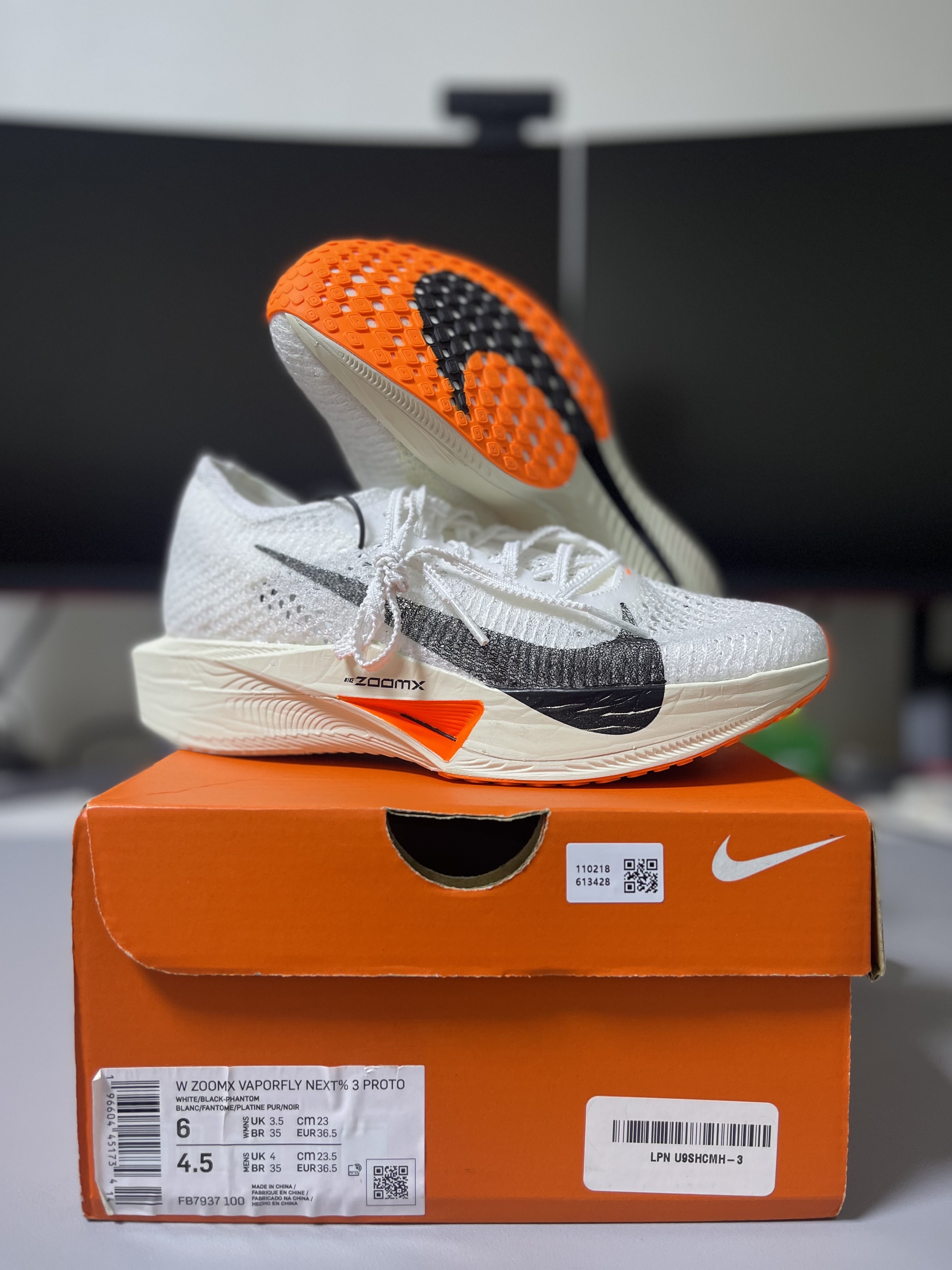 (W) Nike ZoomX Vaporfly Next% 3 Prototype White 착용 스타일 - 1