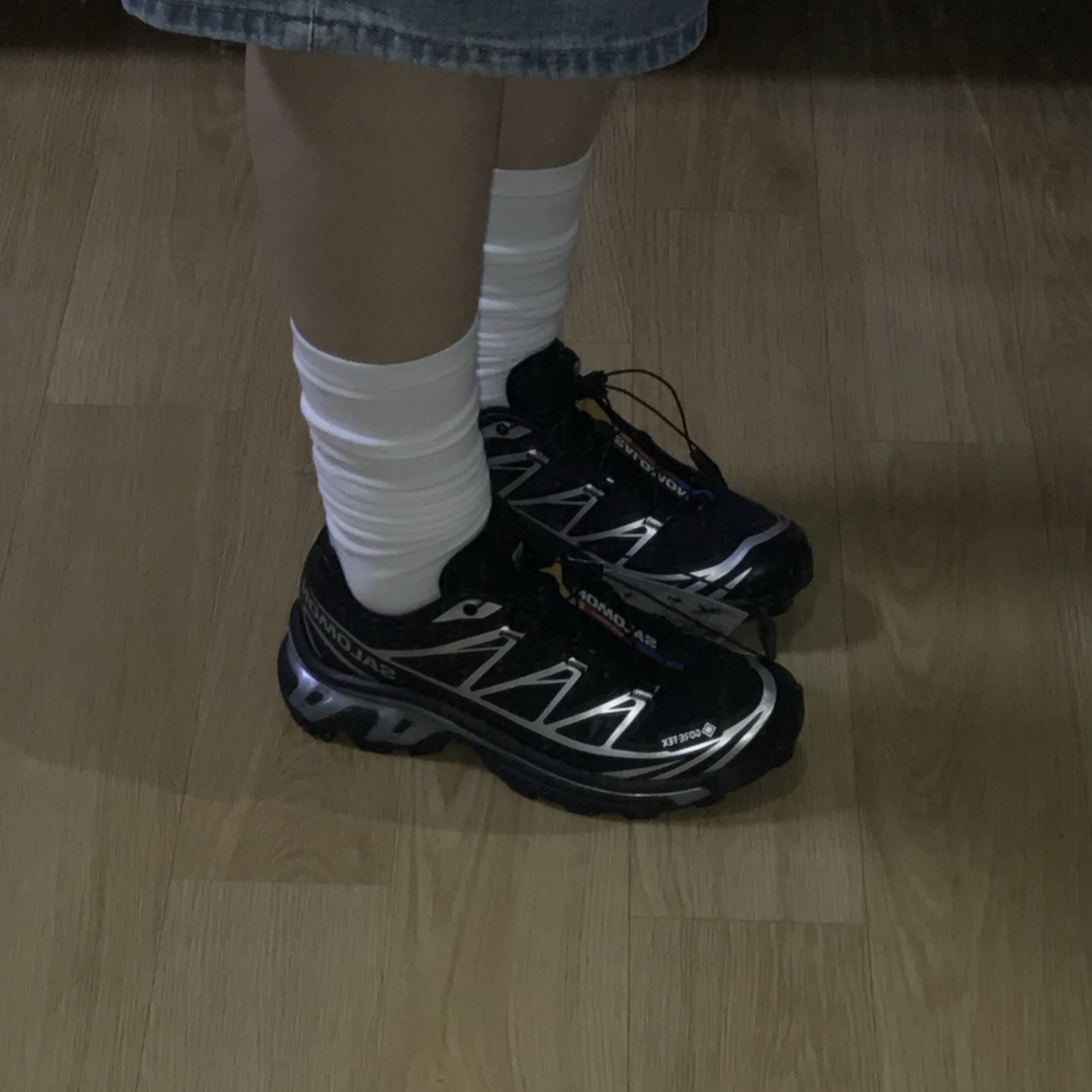 Salomon XT-6 GTX Black Silver 착용 스타일 - 1