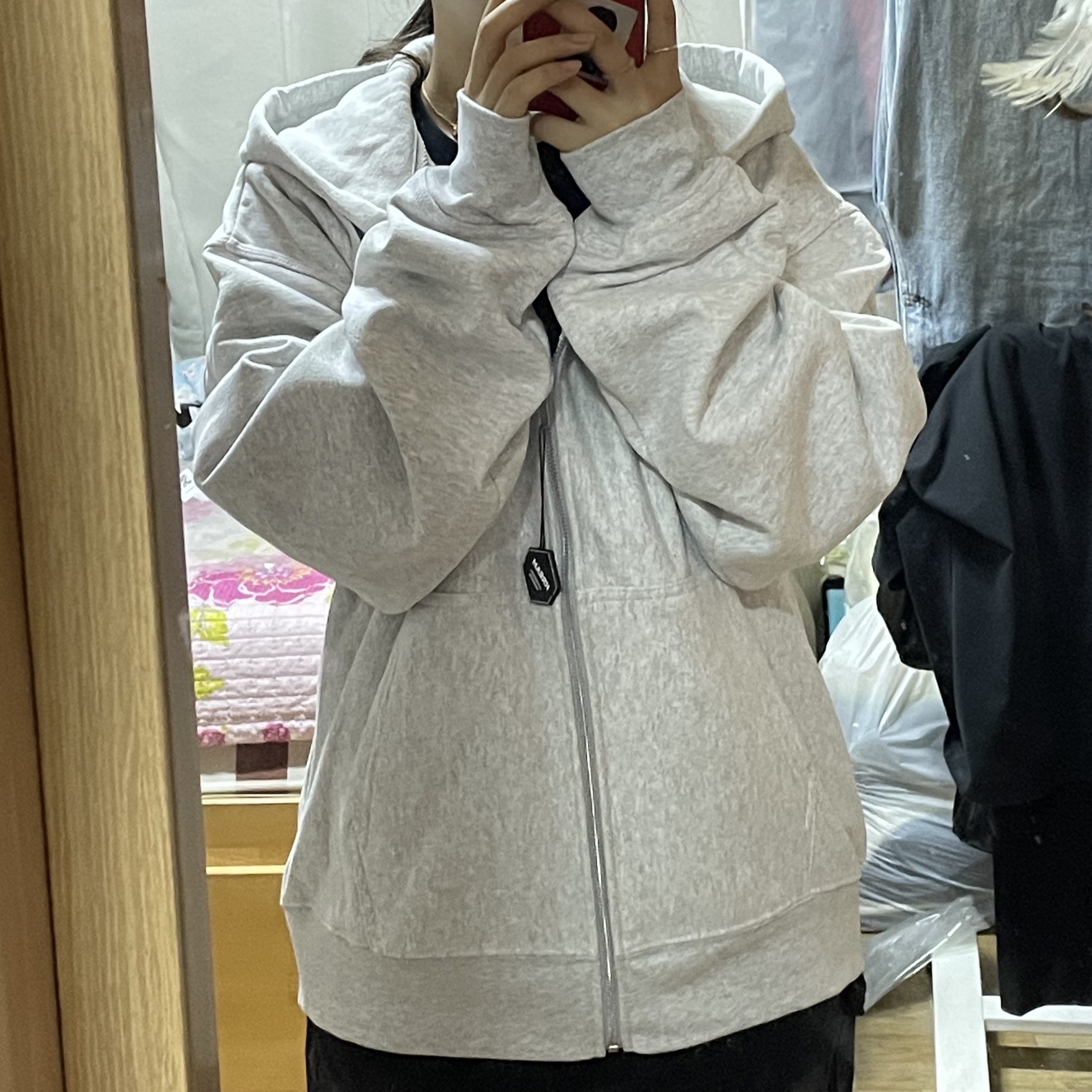 Stussy DNA Zip Hoodie Ash Heather 착용 스타일
