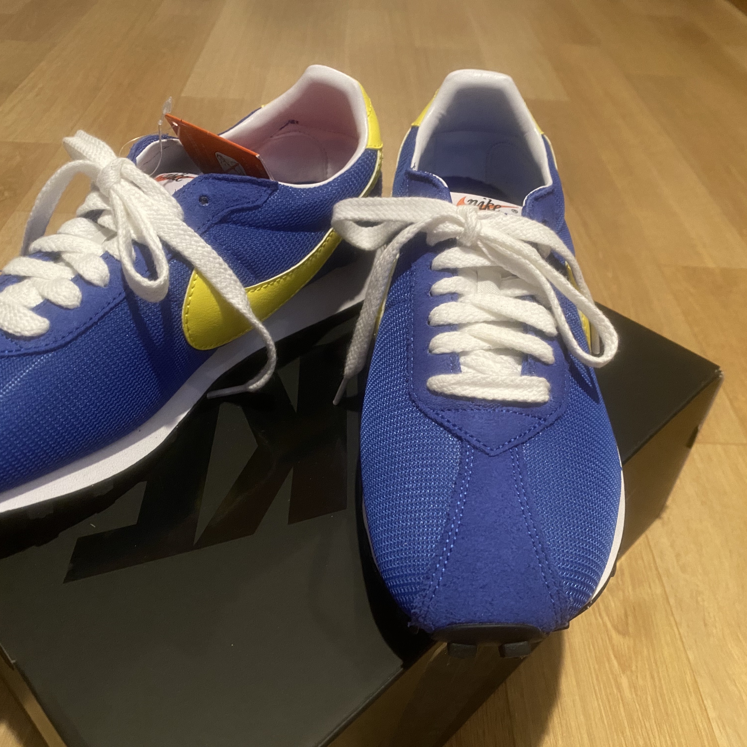 Nike LD-1000 SP Game Royal and Opti Yellow 착용 스타일 - 3