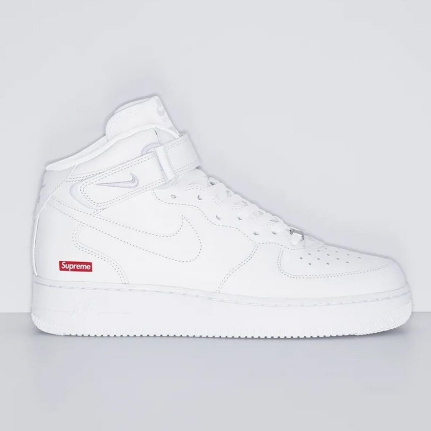 Nike x Supreme Air Force 1 Mid White, Nike x Supreme Air Force 1 Mid Black 착용 스타일 - 7