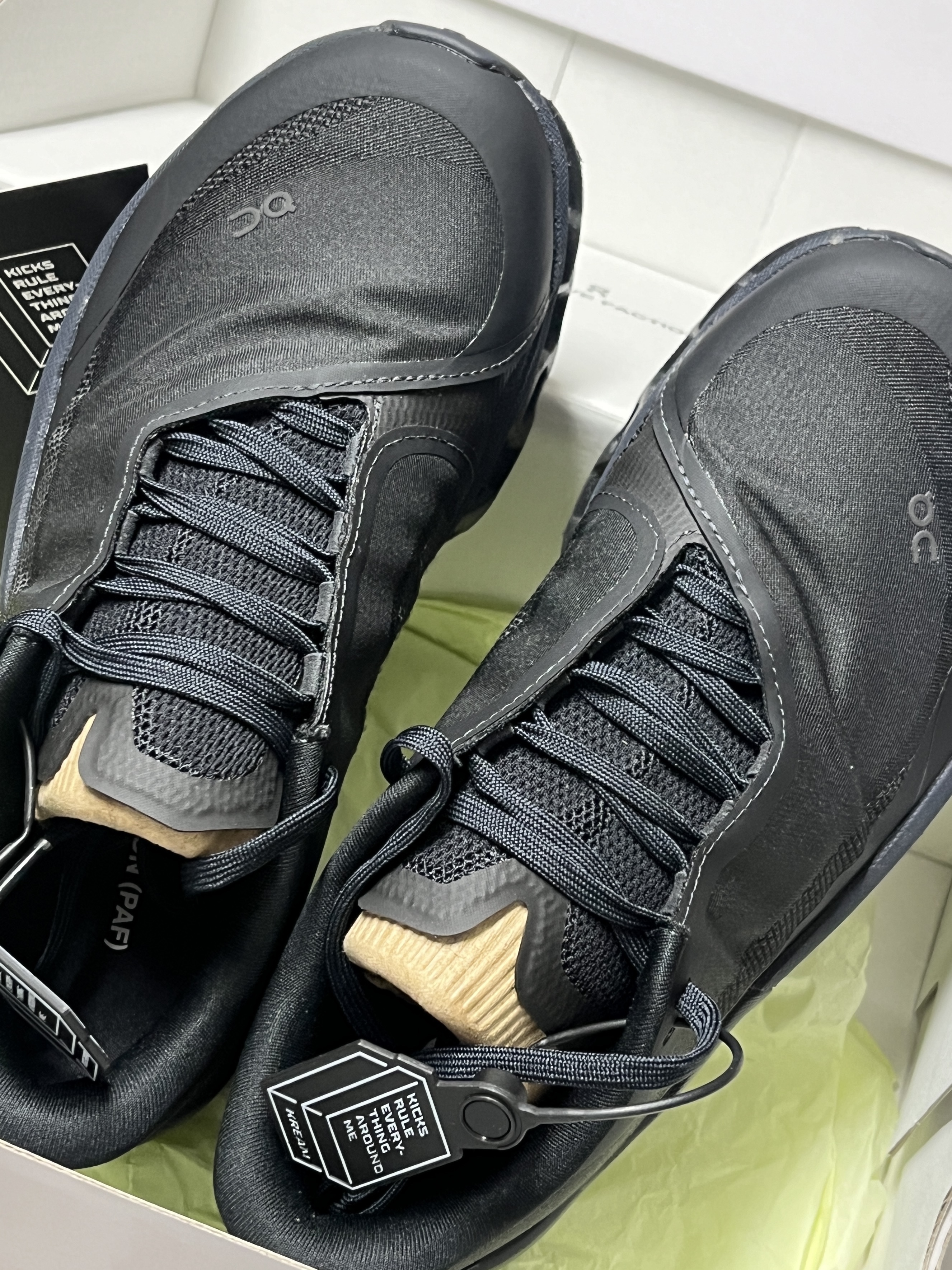 (W) On Running x Post Archive Faction (Paf) Cloudmonster 2 Black Magnet, On Running x Post Archive Faction (Paf) Cloudmonster 2 Black Magnet 착용 스타일 - 1