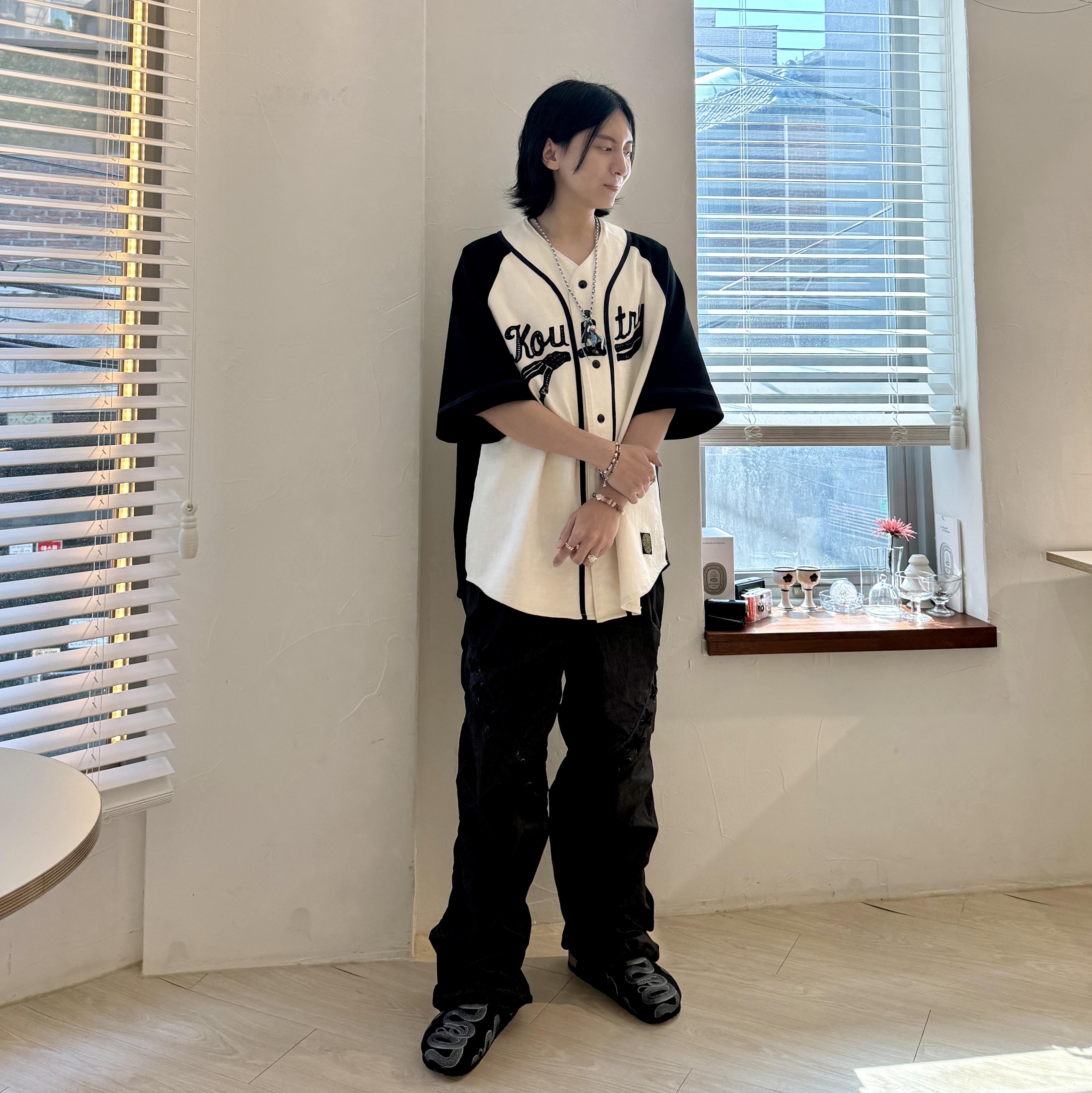 Kapital Baseball Bone Shirt Kinari Black 착용 스타일 - 2