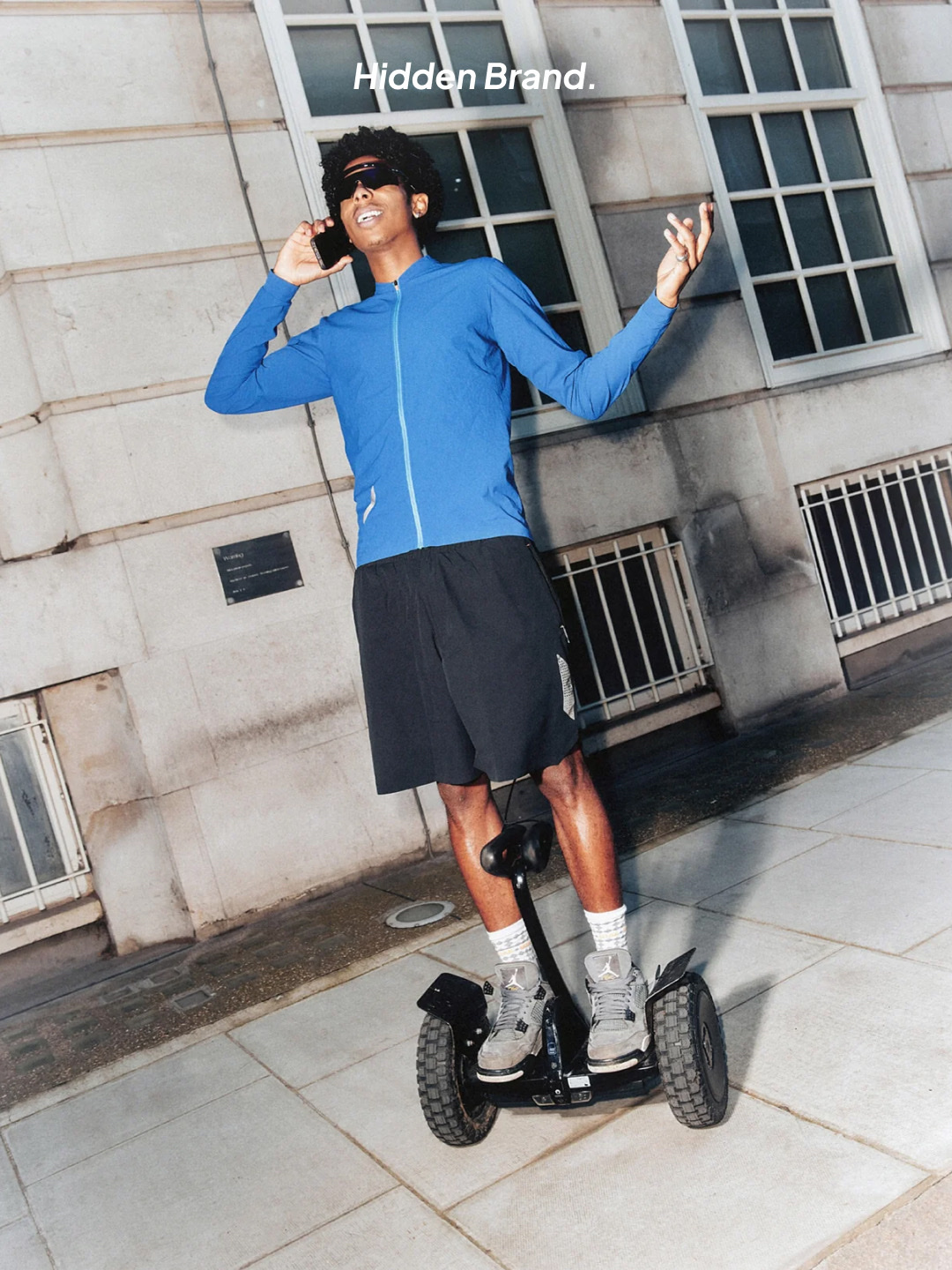 Soar Running Run Shorts Black, Soar Running Long Sleeve Tech T-Shirt Blue 착용 스타일 - 4
