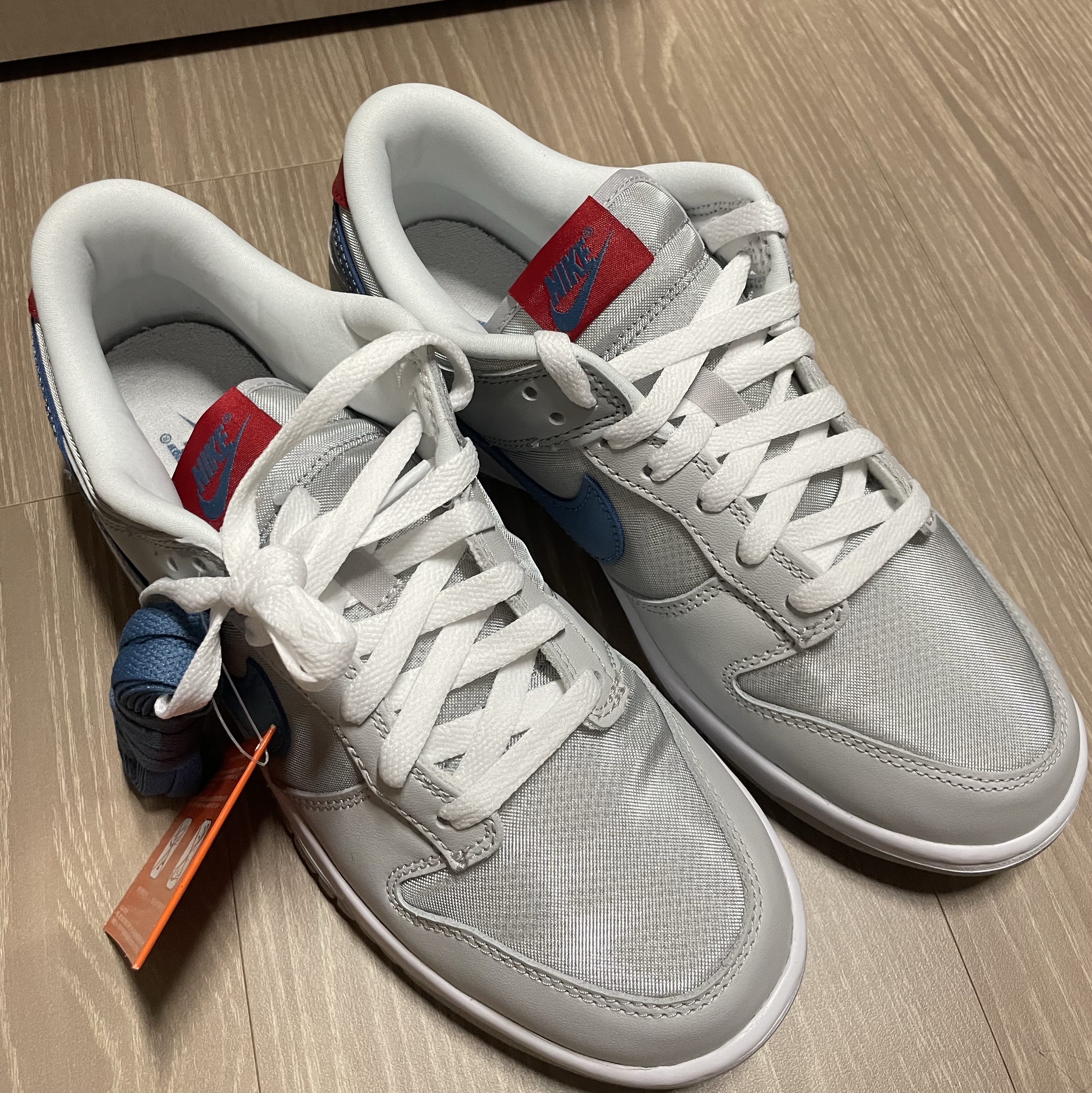 Nike Dunk Low Silver Blue 착용 스타일 - 2
