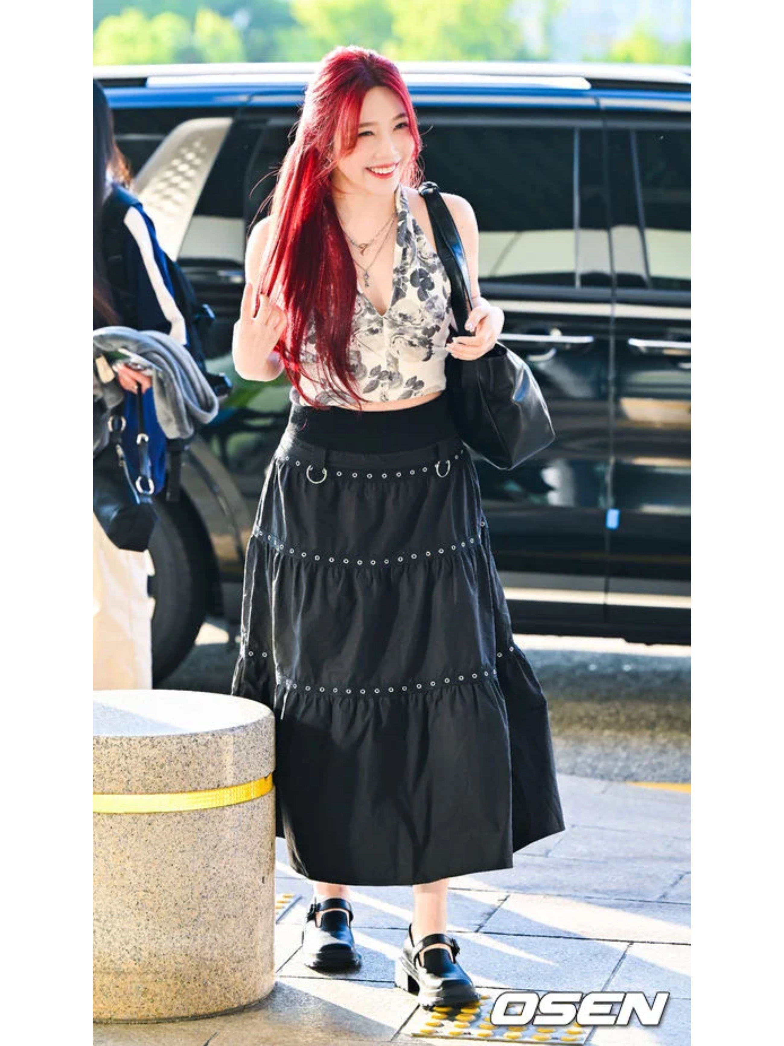 [KREAM 단독] Dr. Martens Women Maybole Mary Jane Black - 24FW 착용 스타일