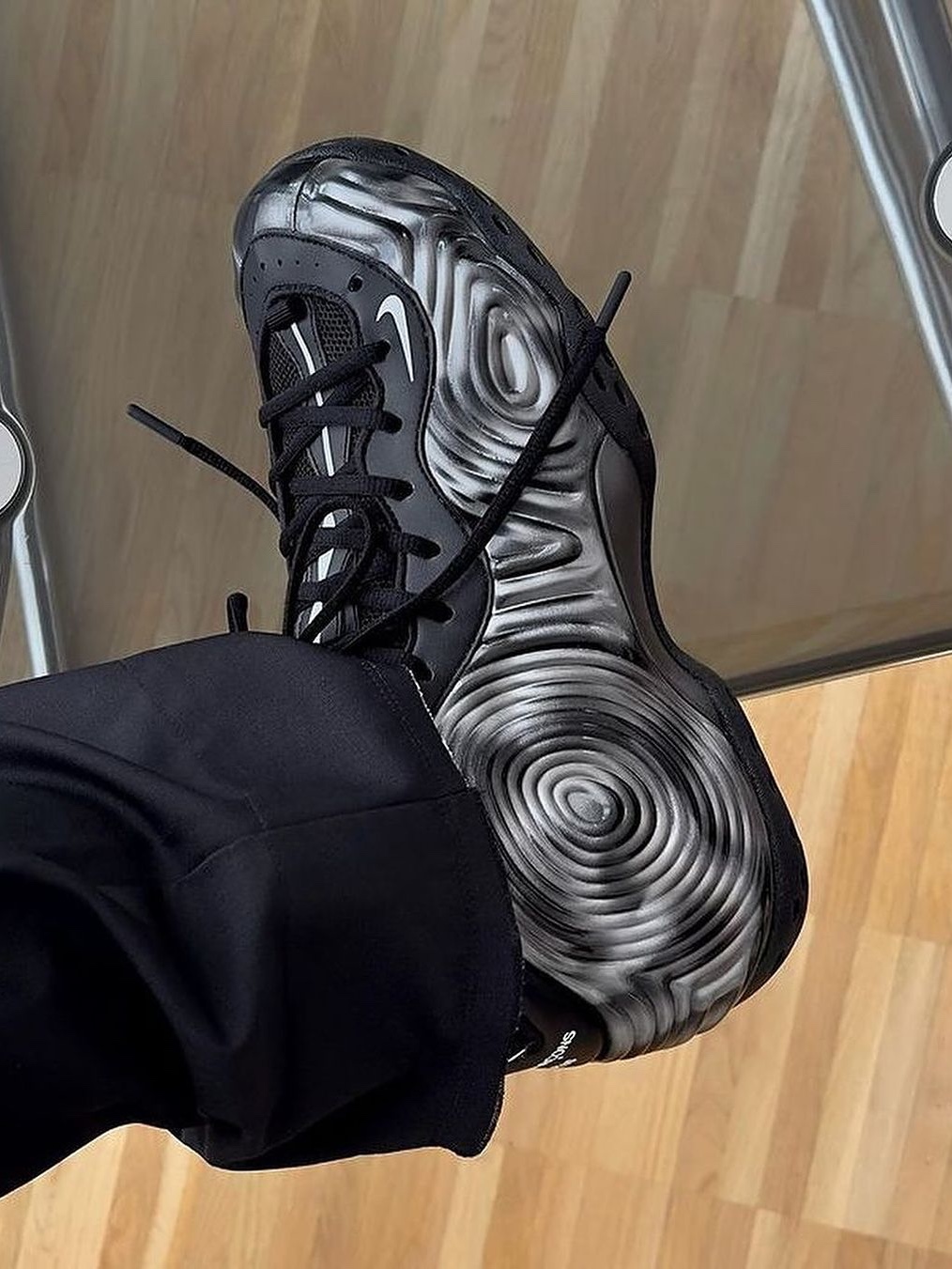 Nike x Comme des Garcons Homme Plus Air Foamposite One SP Black White 착용 스타일 - 5