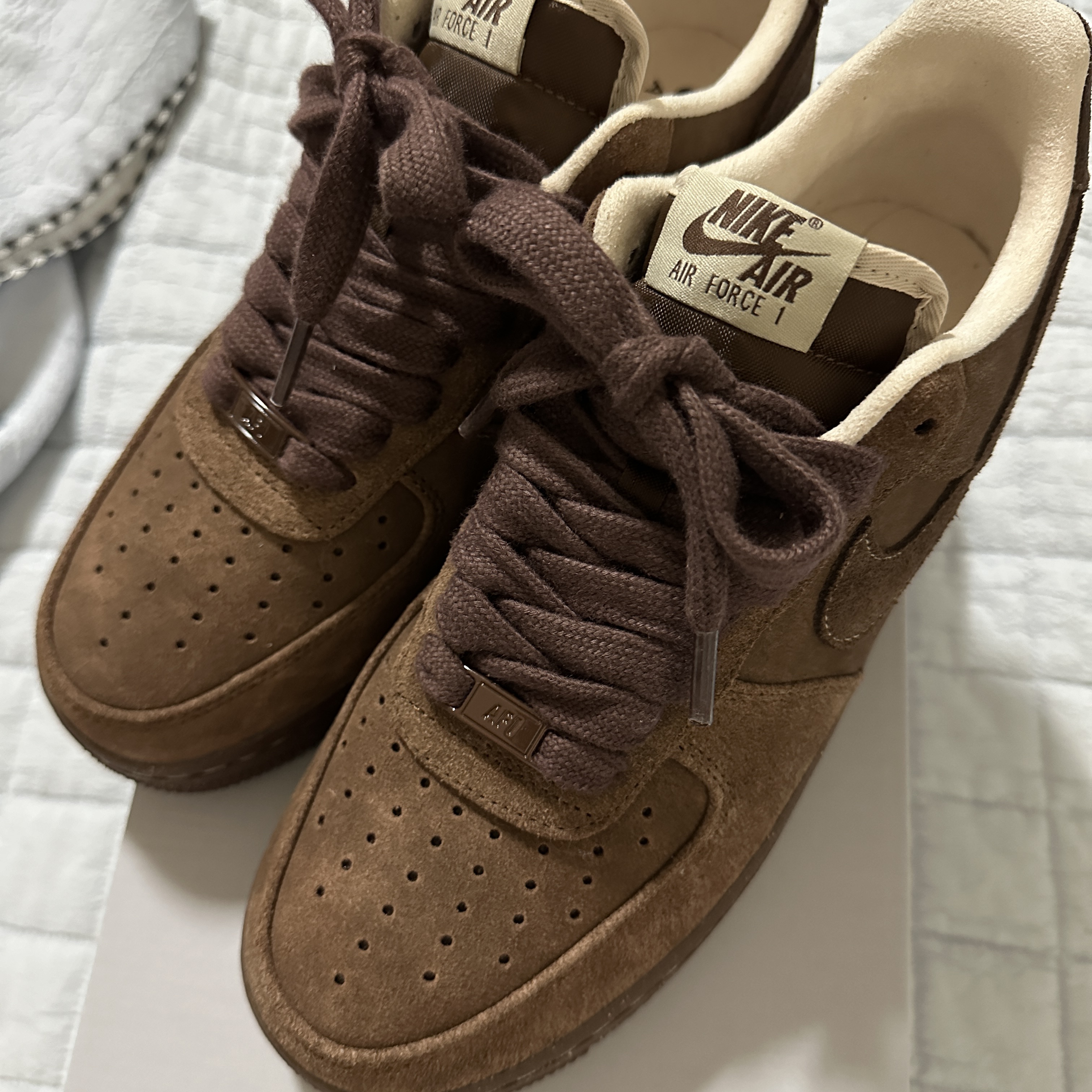(W) Nike Air Force 1 '07 Cacao Wow 착용 스타일 - 1