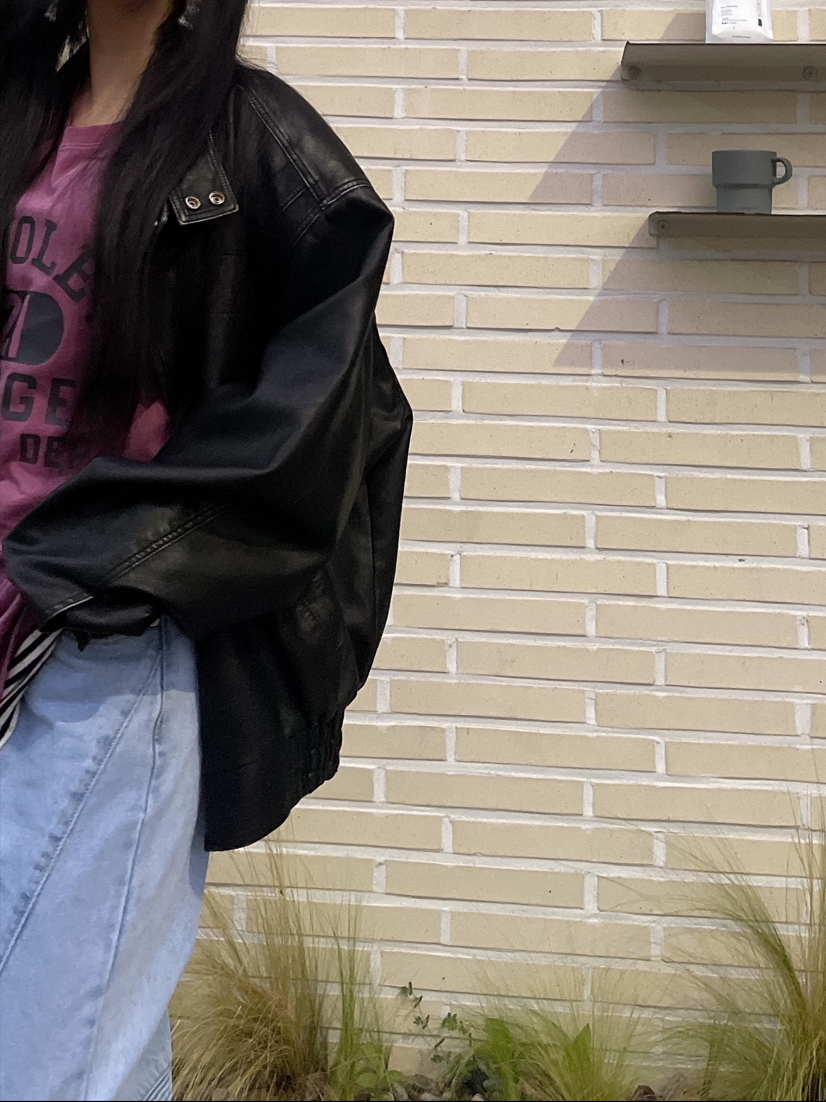 (W) On Running x Post Archive Faction (Paf) Cloudmonster 2 Moondust Chalk, Balenciaga Arena Lambskin Le Cagole XS Shoulder Bag White 착용 스타일 - 8
