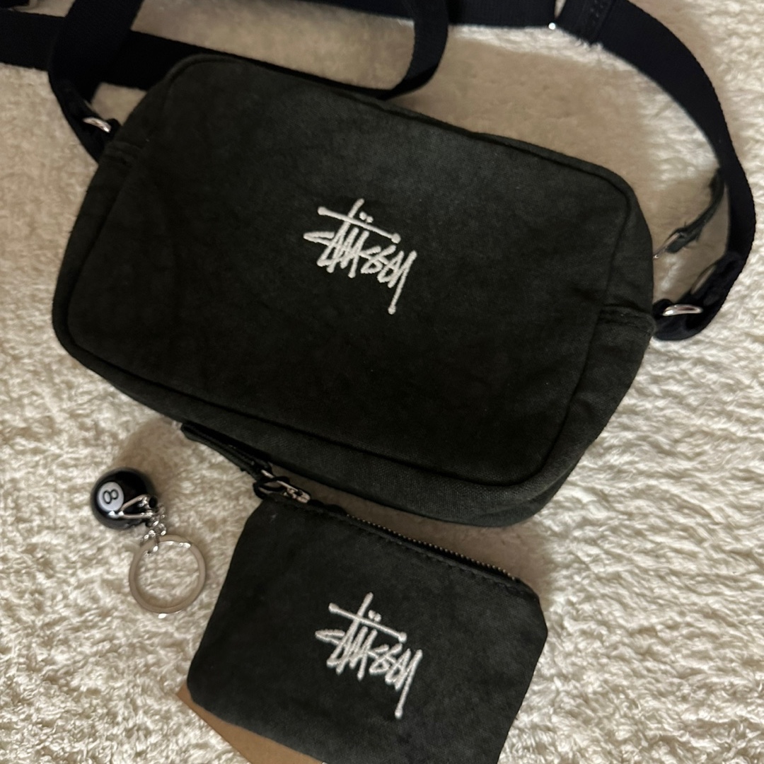 Stussy Canvas Side Pouch Washed Black, Stussy 8 Ball Keychain Black 착용 스타일