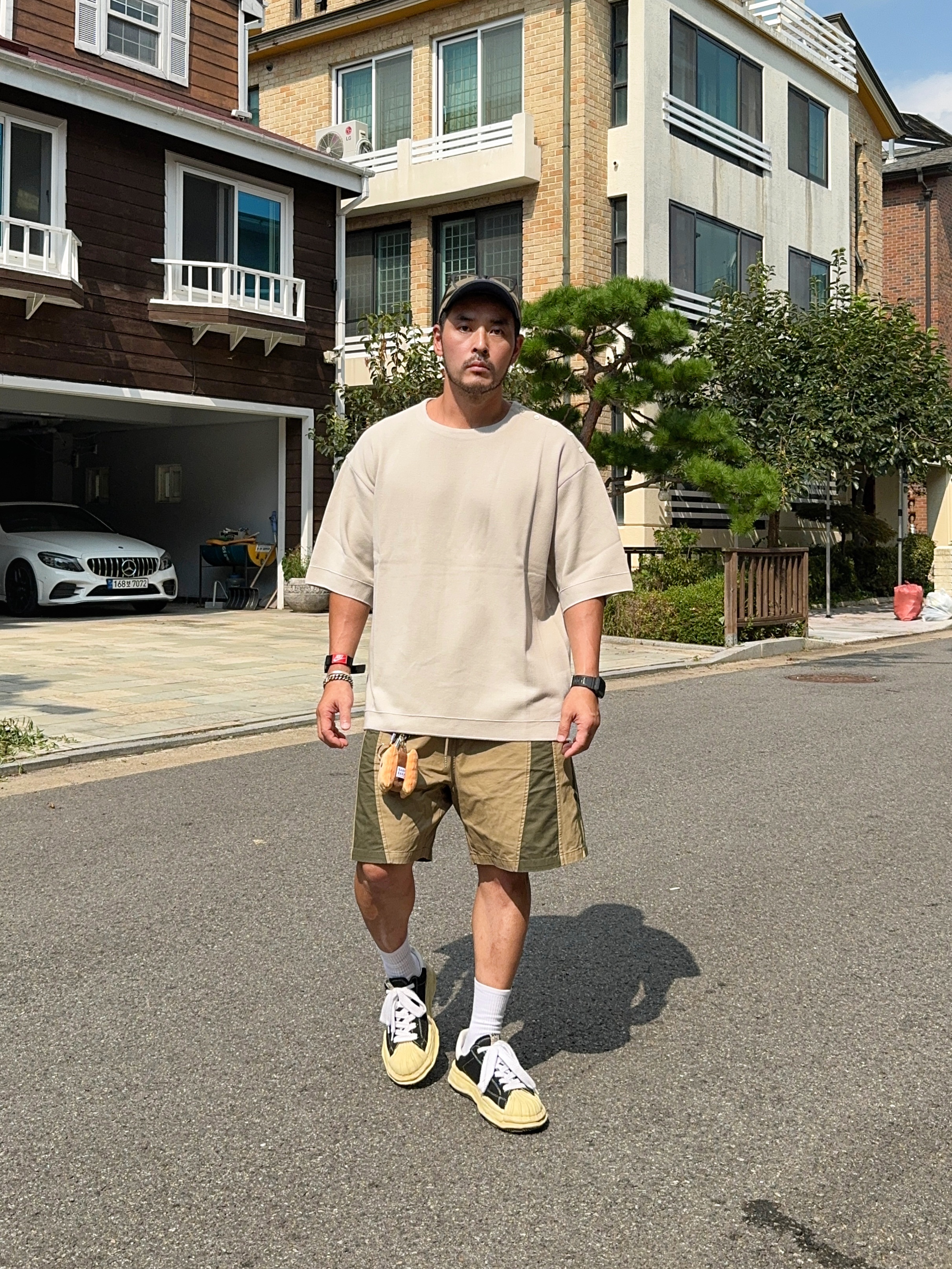 Maison Mihara Yasuhiro Blakey VL OG Sole Canvas Low-top Sneakers Black 착용 스타일 - 3