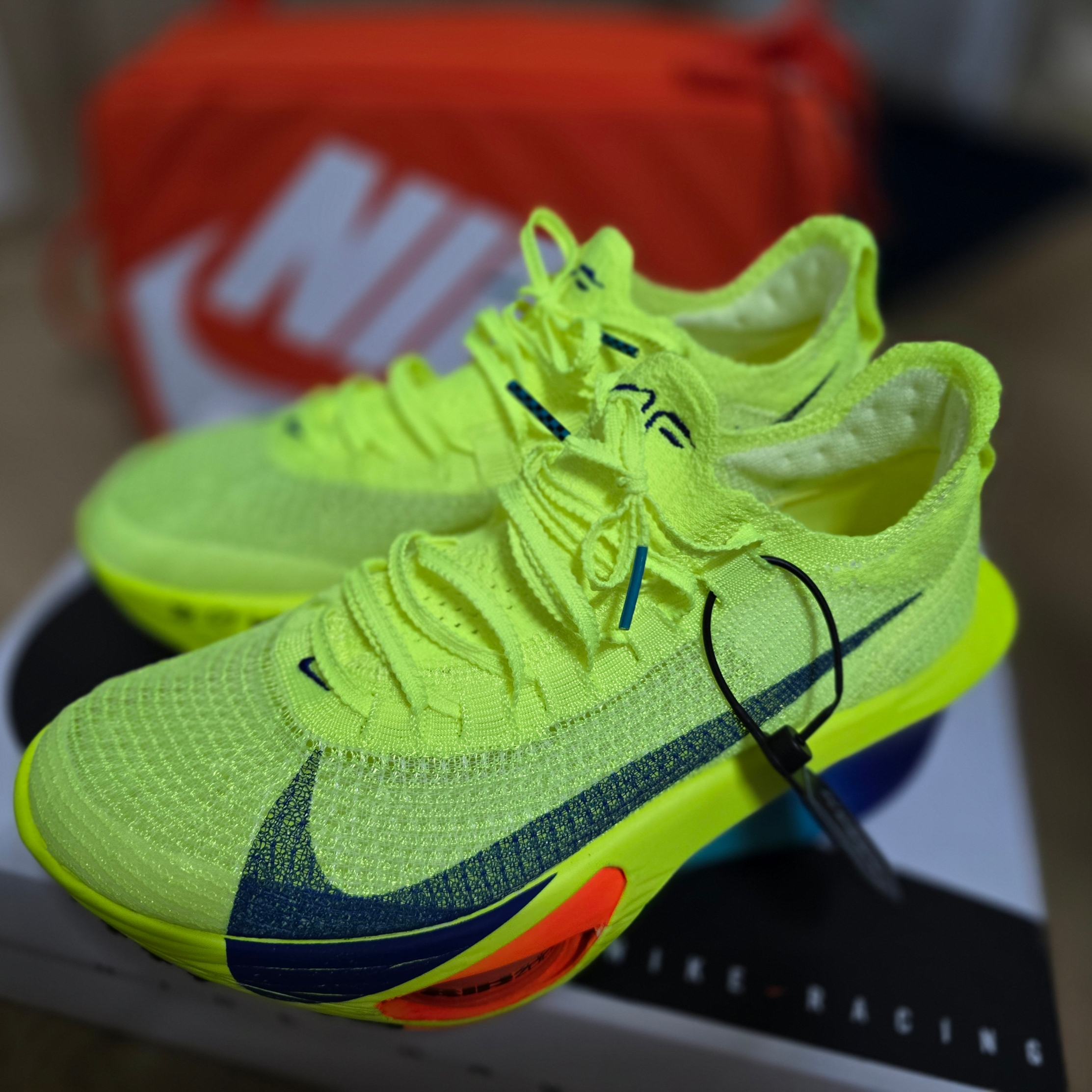Nike Air Zoom Alphafly Next% 3 Volt 착용 스타일