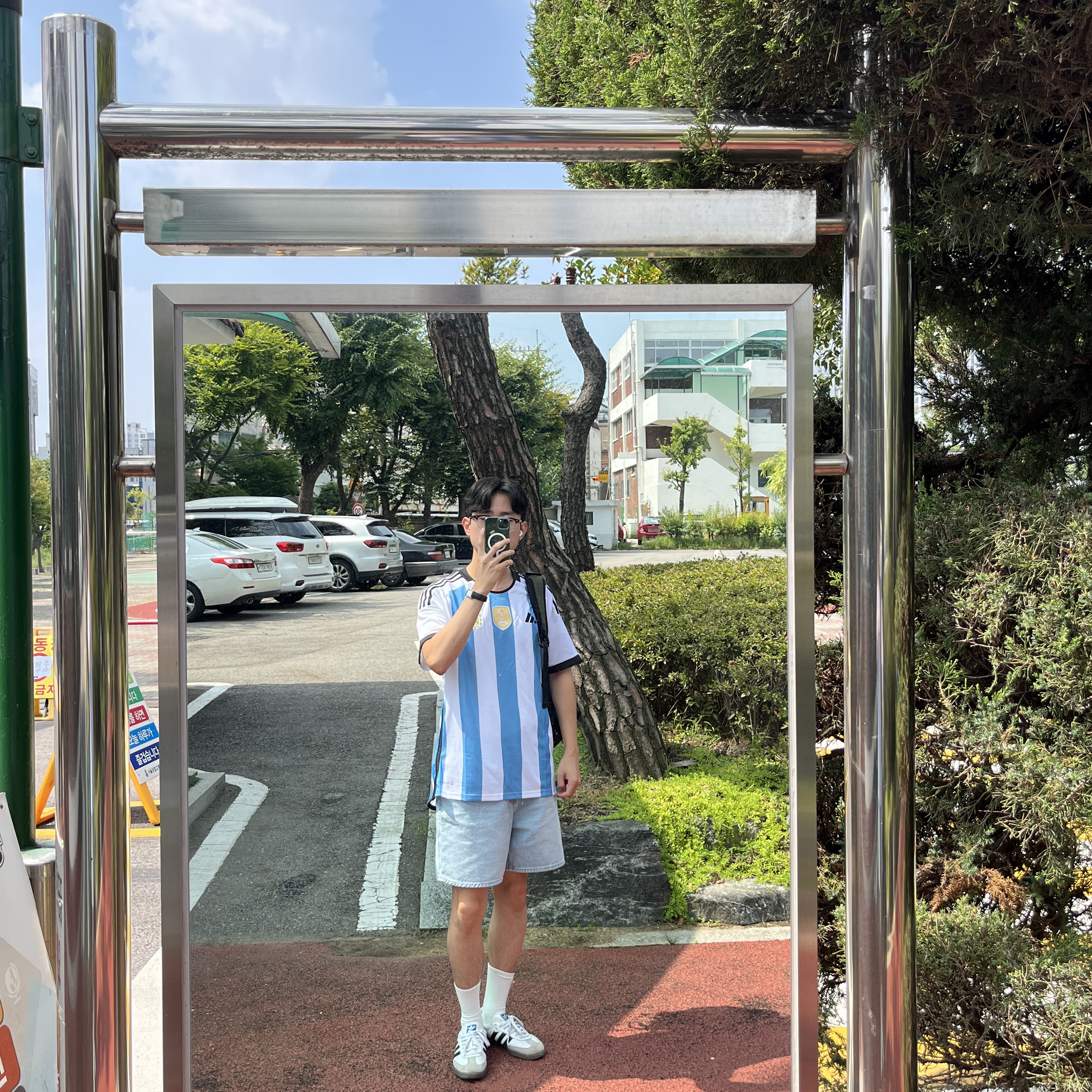 Adidas Argentina Home Jersey 2022 Winners 3-Star White Light Blue - US Sizing (Non Marking Ver.) 착용 스타일