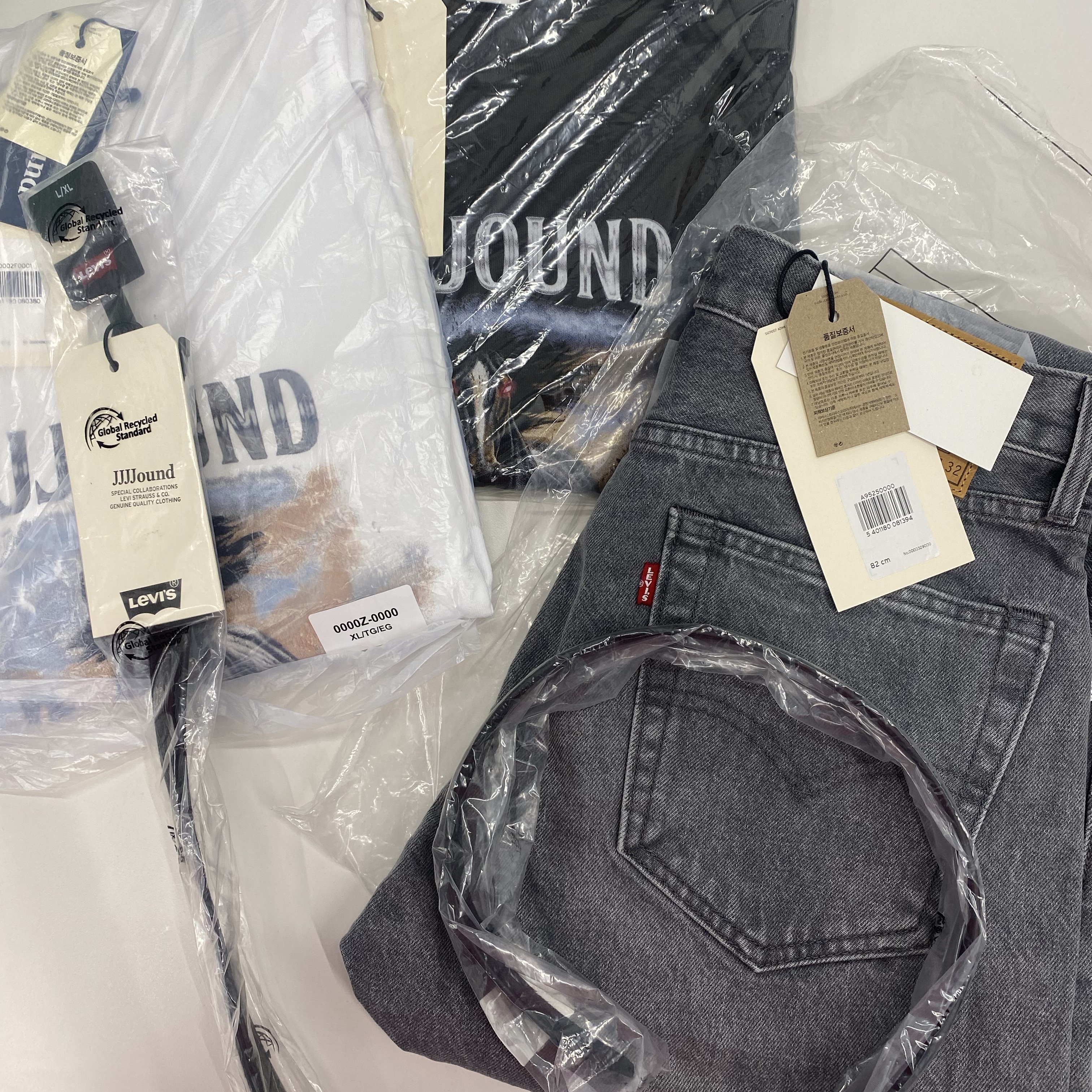 Levi's x JJJJound 501 93 Jean Grey Stonewash, Levi's x JJJJound Belt Black 착용 스타일