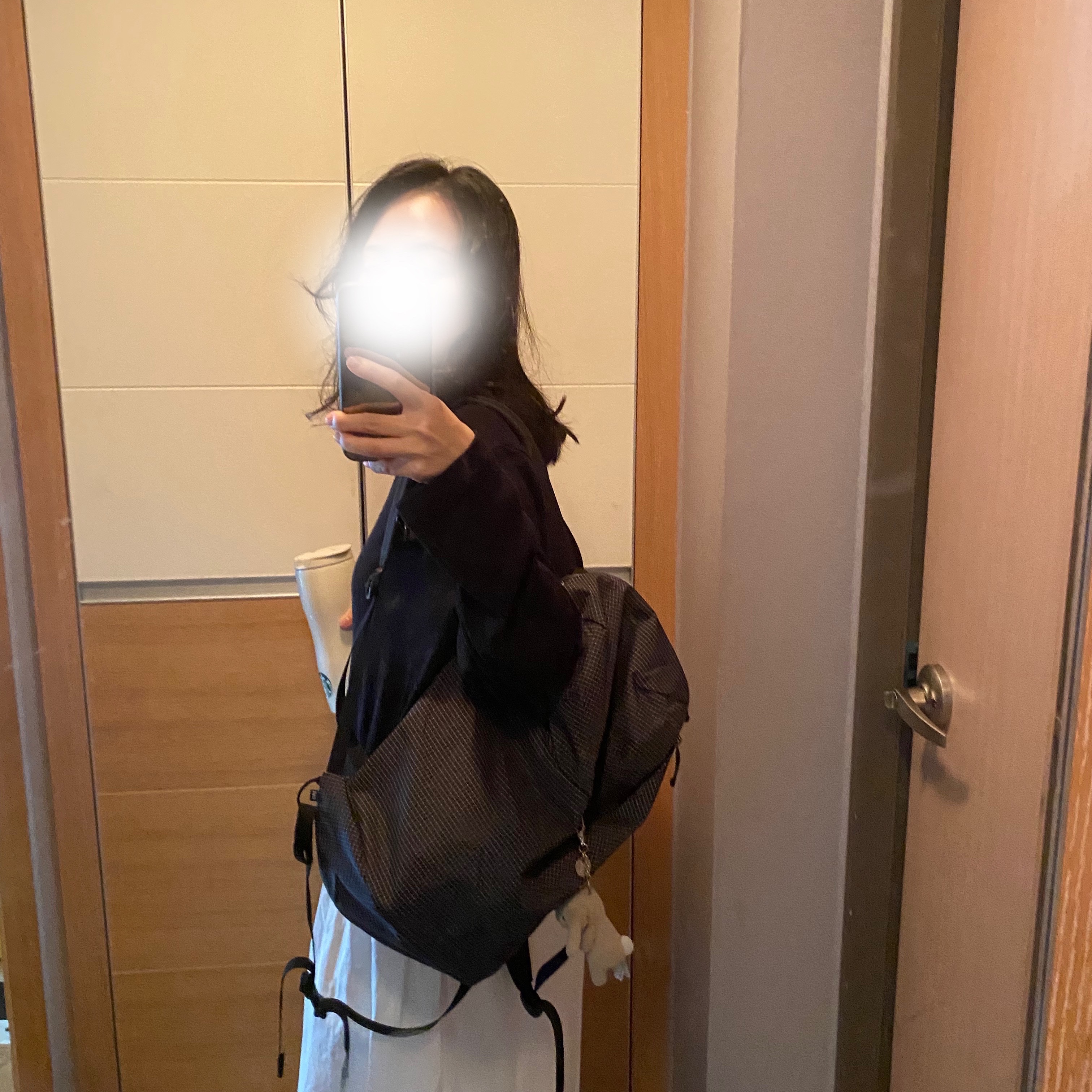 Arc'teryx Konseal 15 Backpack Black 착용 스타일 - 1