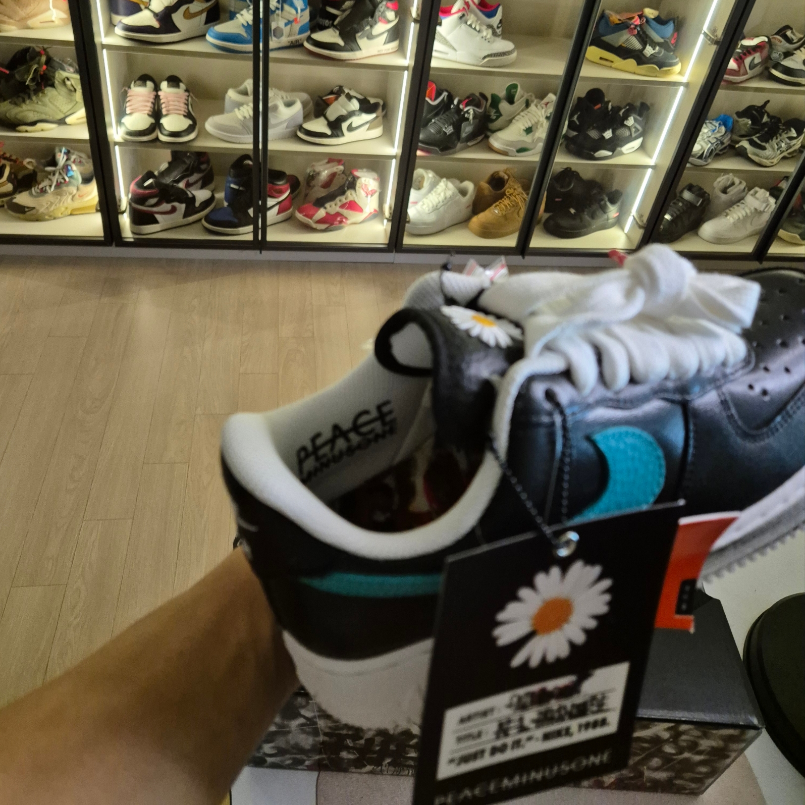 Nike x Peaceminusone Air Force 1 Low Para-Noise 3.0 Black and Multicolor 착용 스타일 - 9