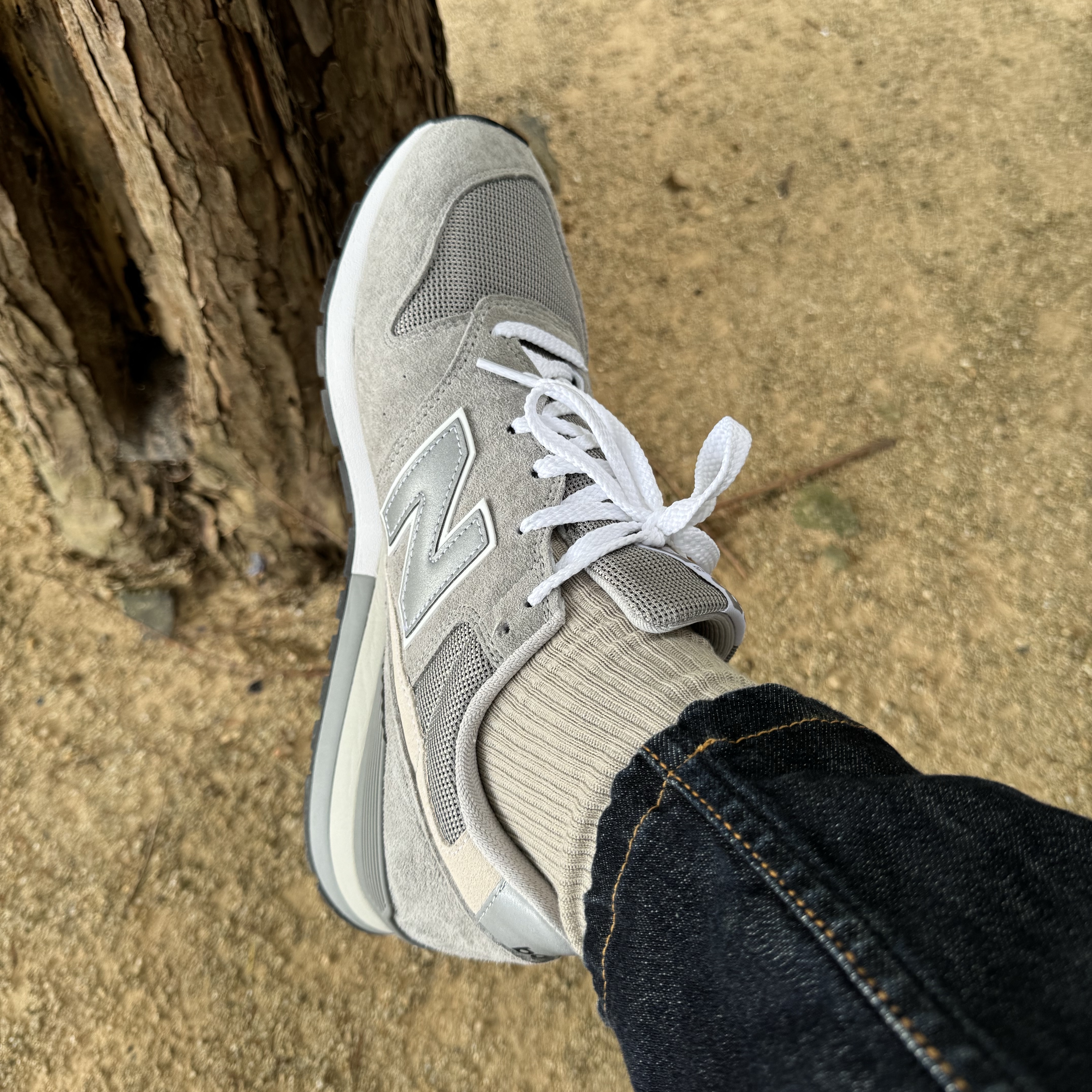 New Balance 996 Grey 착용 스타일 - 1