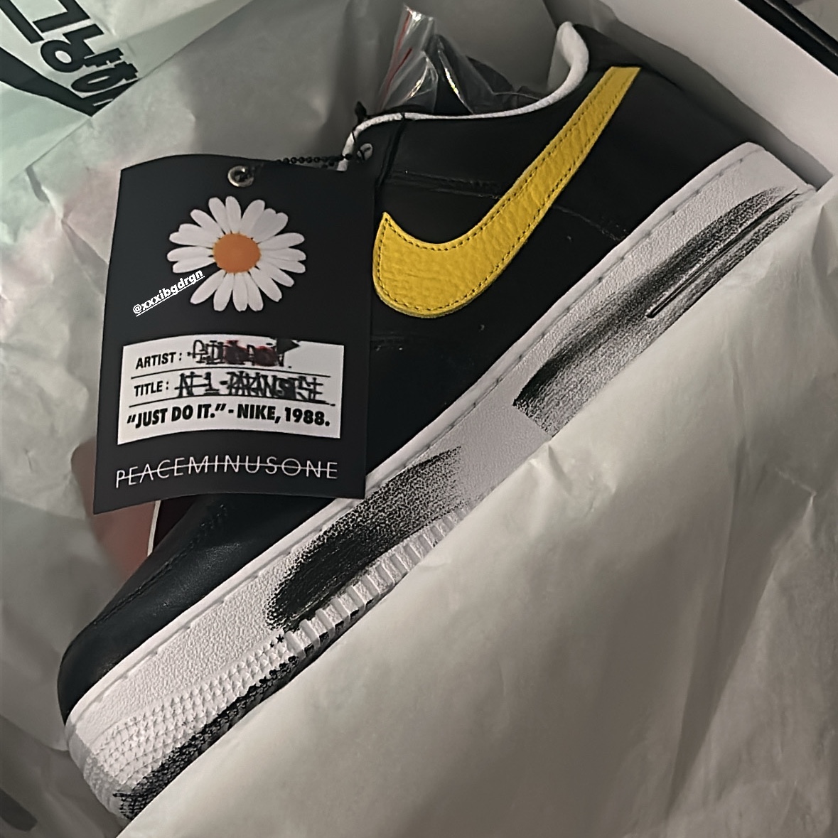 Nike x Peaceminusone Air Force 1 Low Para-Noise 3.0 Black and Multicolor 착용 스타일