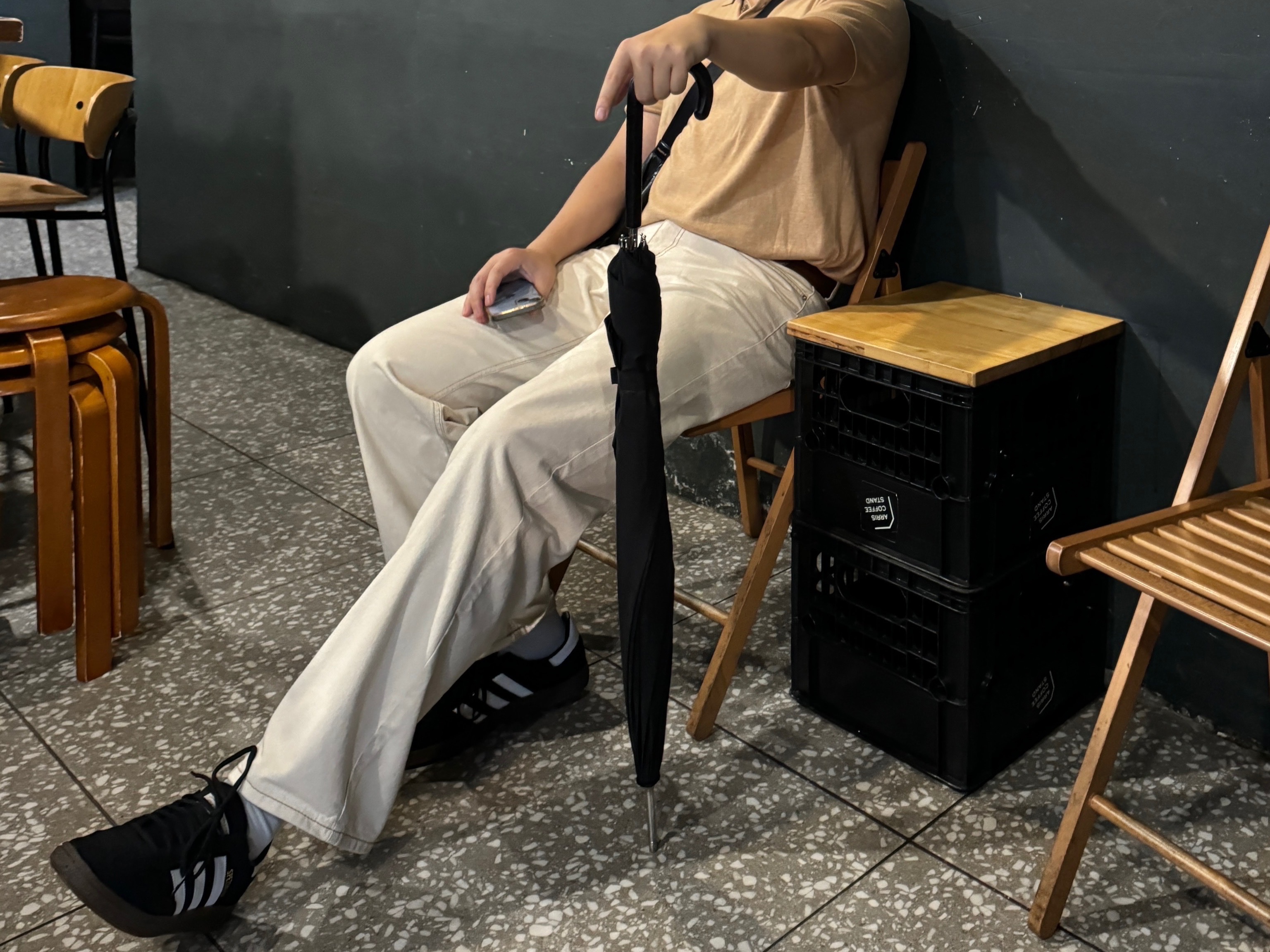 Adidas Spezial Handball Core Black 착용 스타일