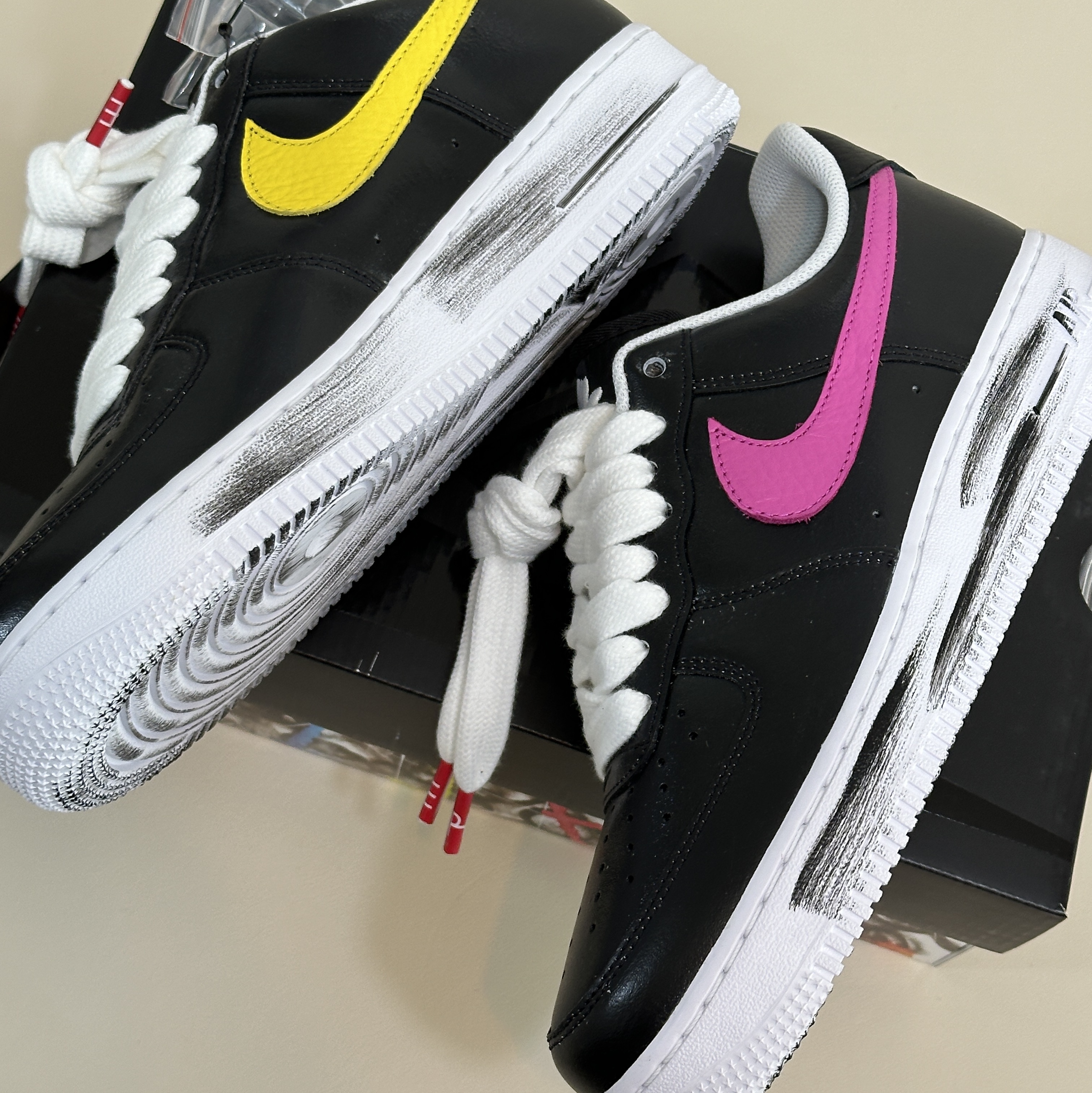 Nike x Peaceminusone Air Force 1 Low Para-Noise 3.0 Black and Multicolor 착용 스타일 - 6