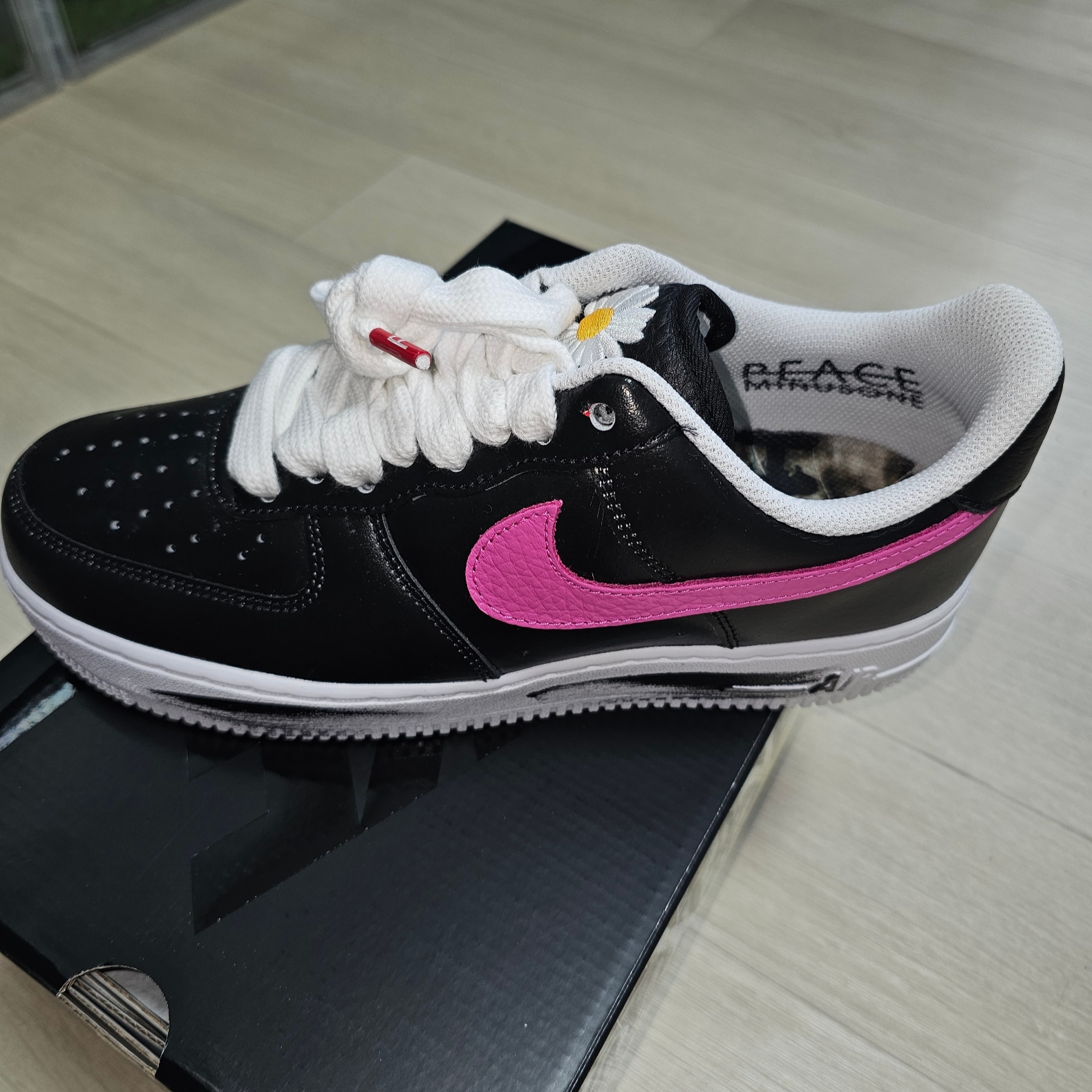 Nike x Peaceminusone Air Force 1 Low Para-Noise 3.0 Black and Multicolor 착용 스타일 - 2