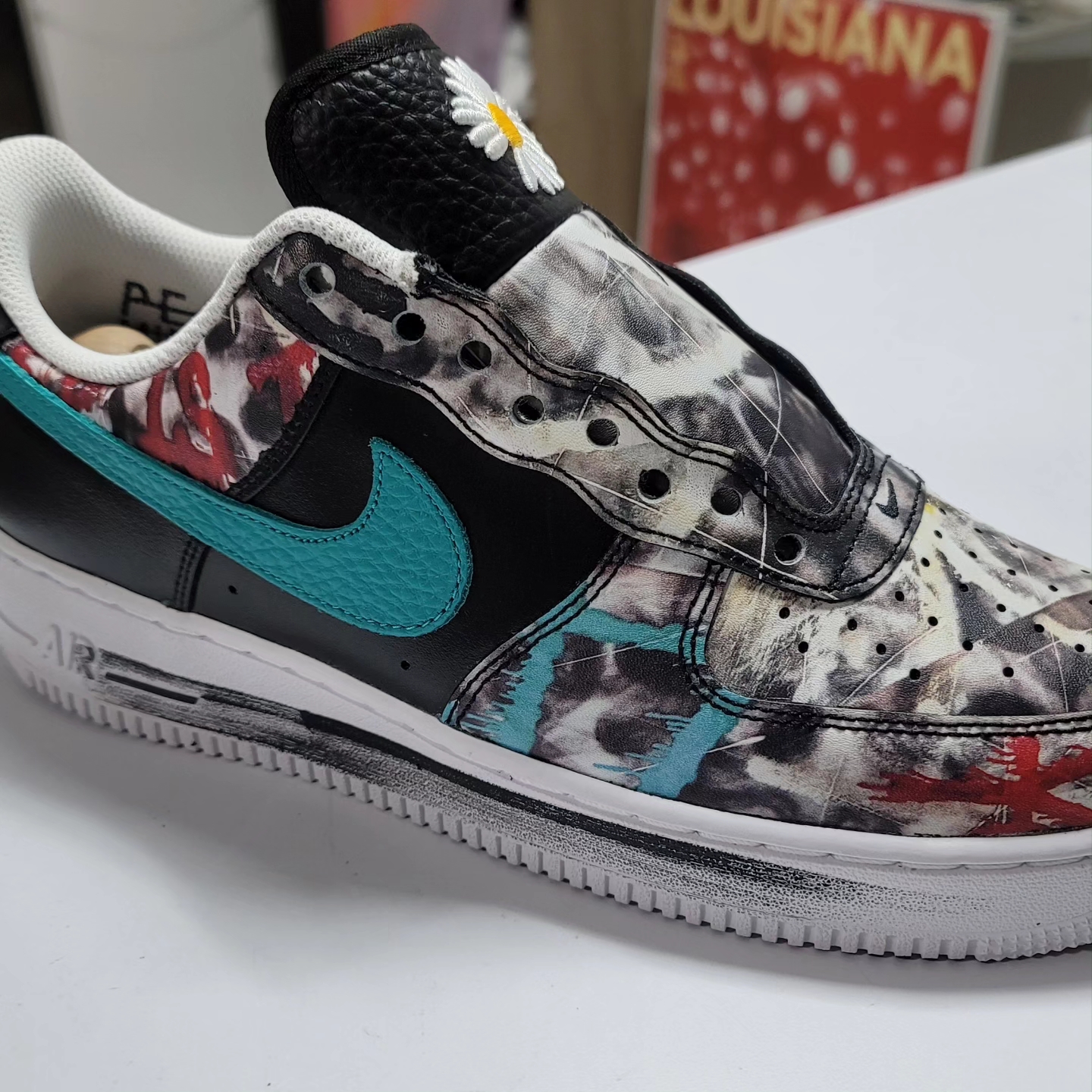 Nike x Peaceminusone Air Force 1 Low Para-Noise 3.0 Black and Multicolor 착용 스타일 - 3