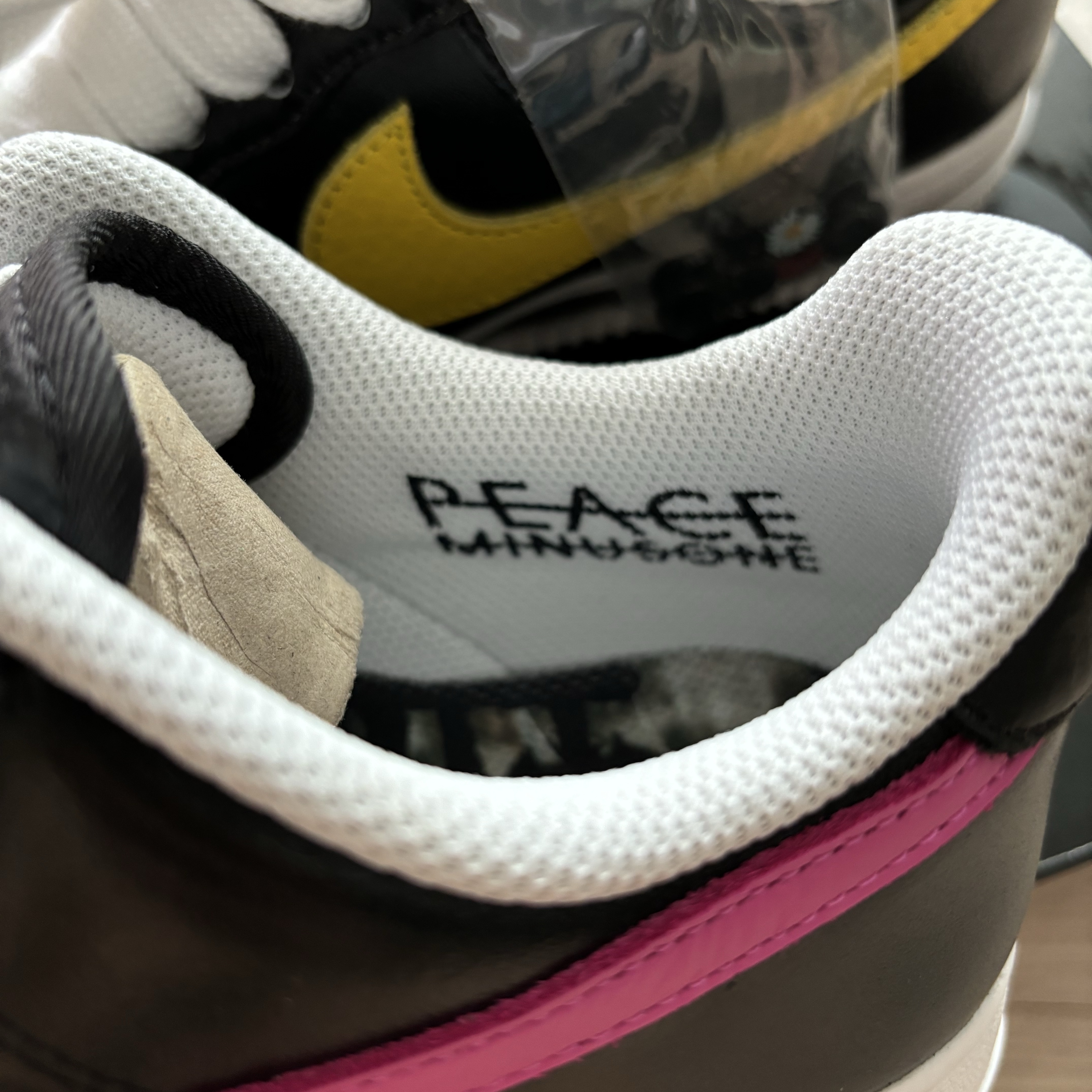Nike x Peaceminusone Air Force 1 Low Para-Noise 3.0 Black and Multicolor 착용 스타일 - 3